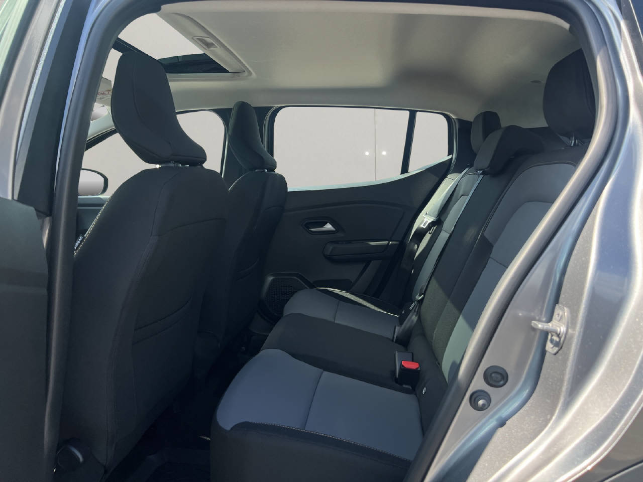 DACIA Sandero 1.0 TCe 90 Stepway Extreme-image-9