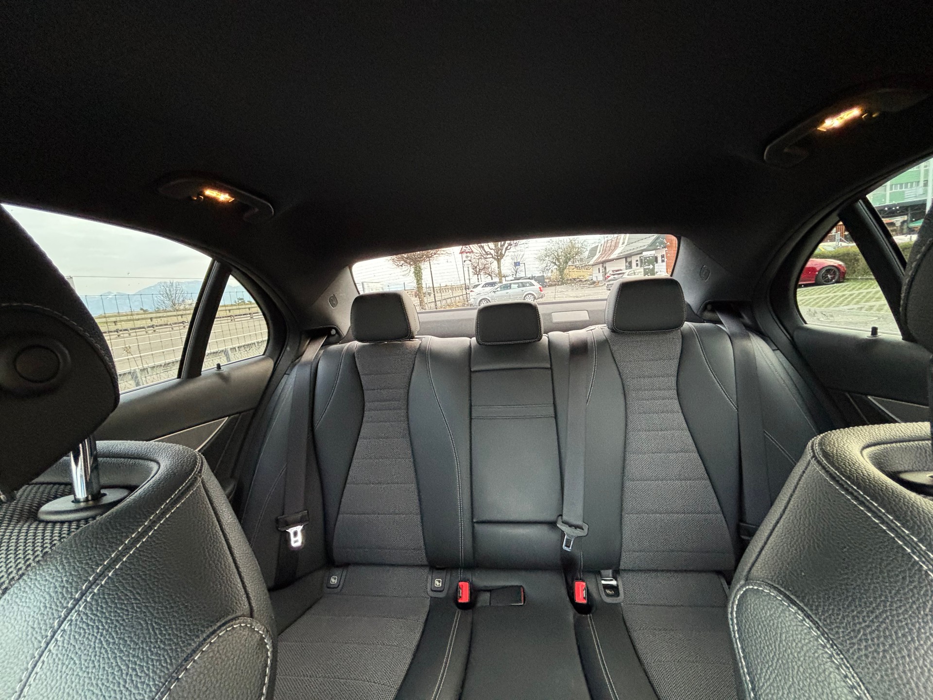 MERCEDES-BENZ E 200 Avantgarde 9G-Tronic, CH Fahrzeug, Service gepflegt-image-9