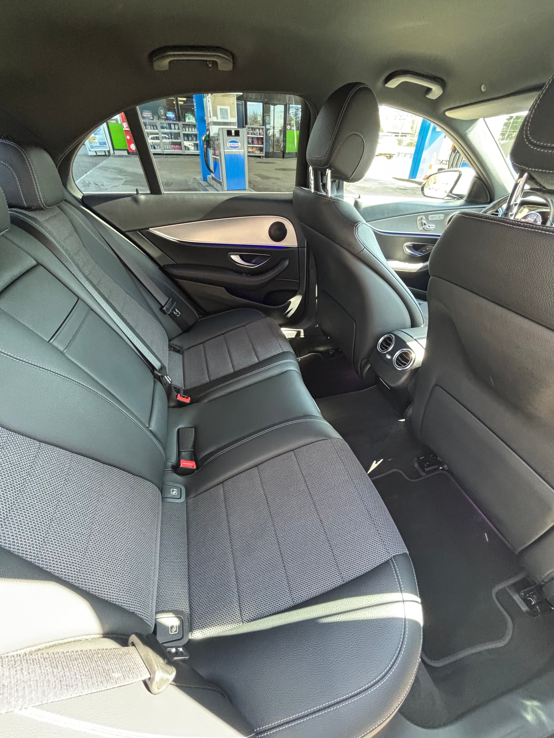 MERCEDES-BENZ E 200 Avantgarde 9G-Tronic, CH Fahrzeug, Service gepflegt-image-18