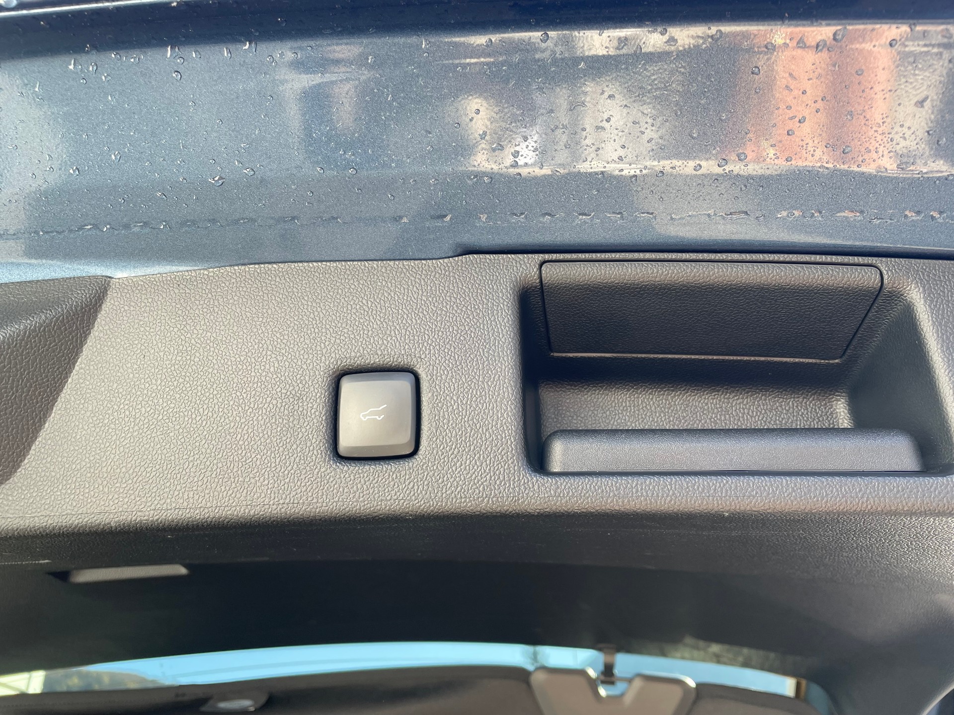 FORD Kuga 2.5 PHEV ST-Line 2WD-image-12