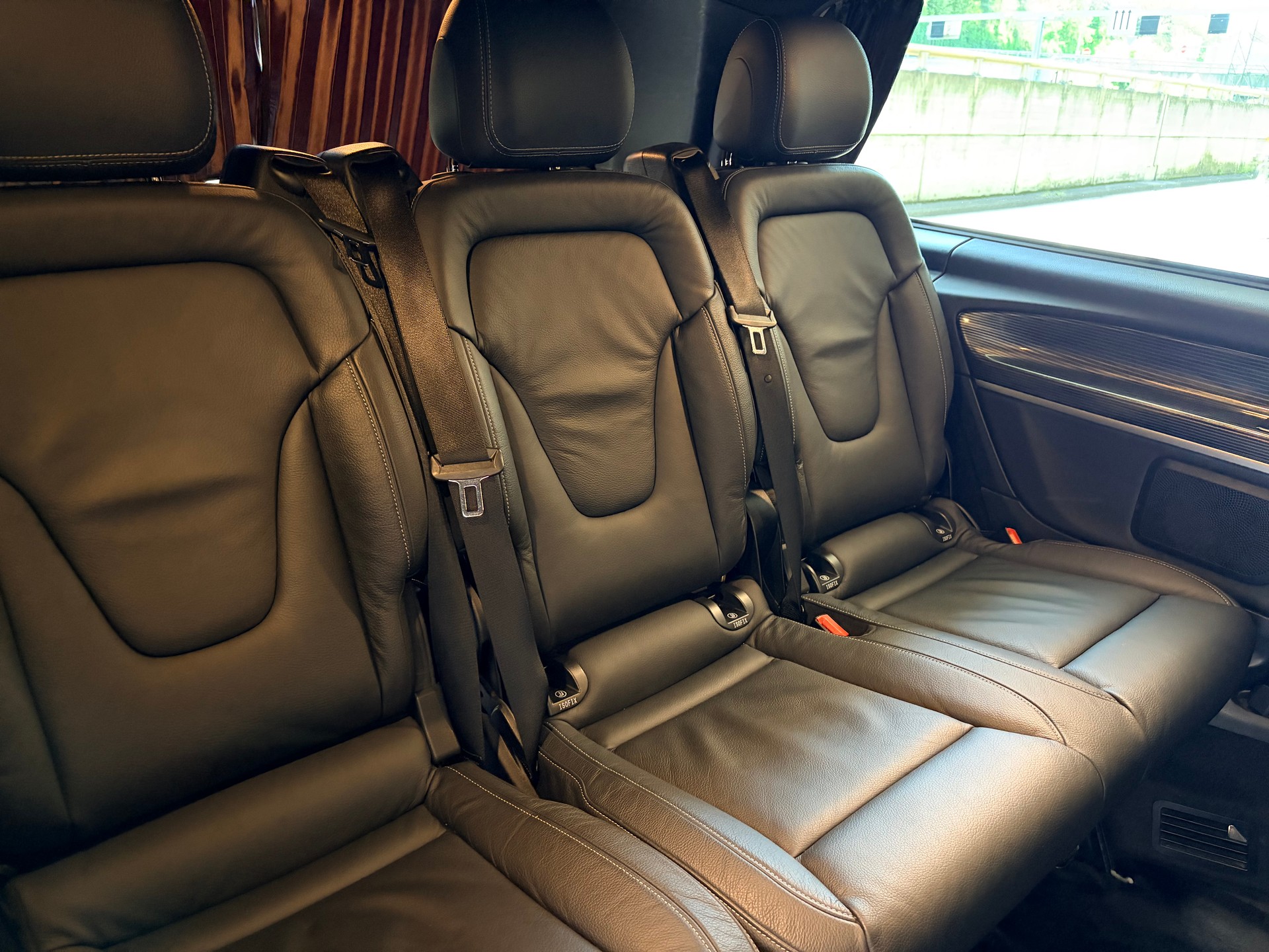 MERCEDES-BENZ V 250 d extralang Avantgarde 4Matic 9G-Tronic-image-14