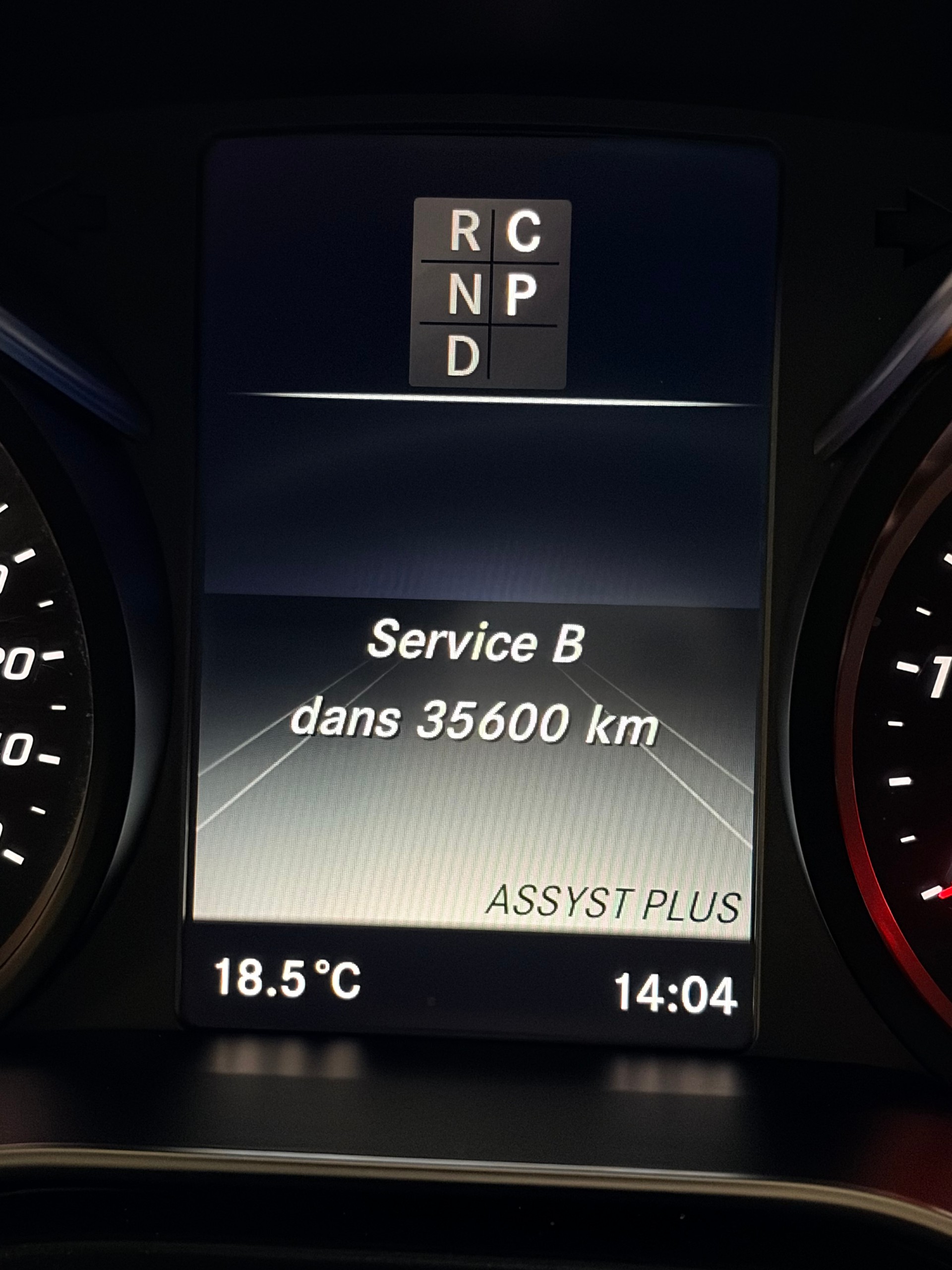 MERCEDES-BENZ V 250 d extralang Avantgarde 4Matic 9G-Tronic-image-11