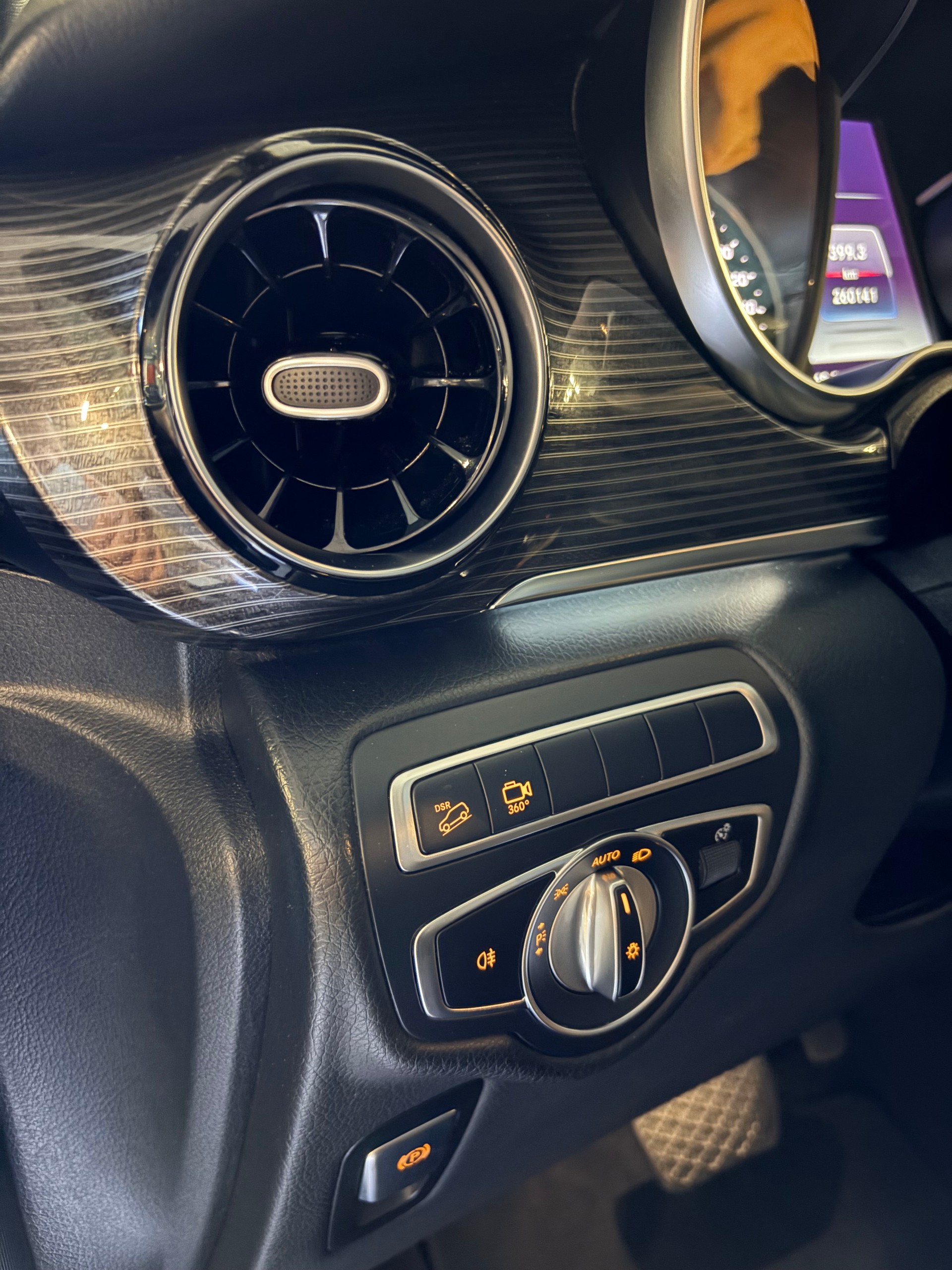 MERCEDES-BENZ V 250 d extralang Avantgarde 4Matic 9G-Tronic-image-6