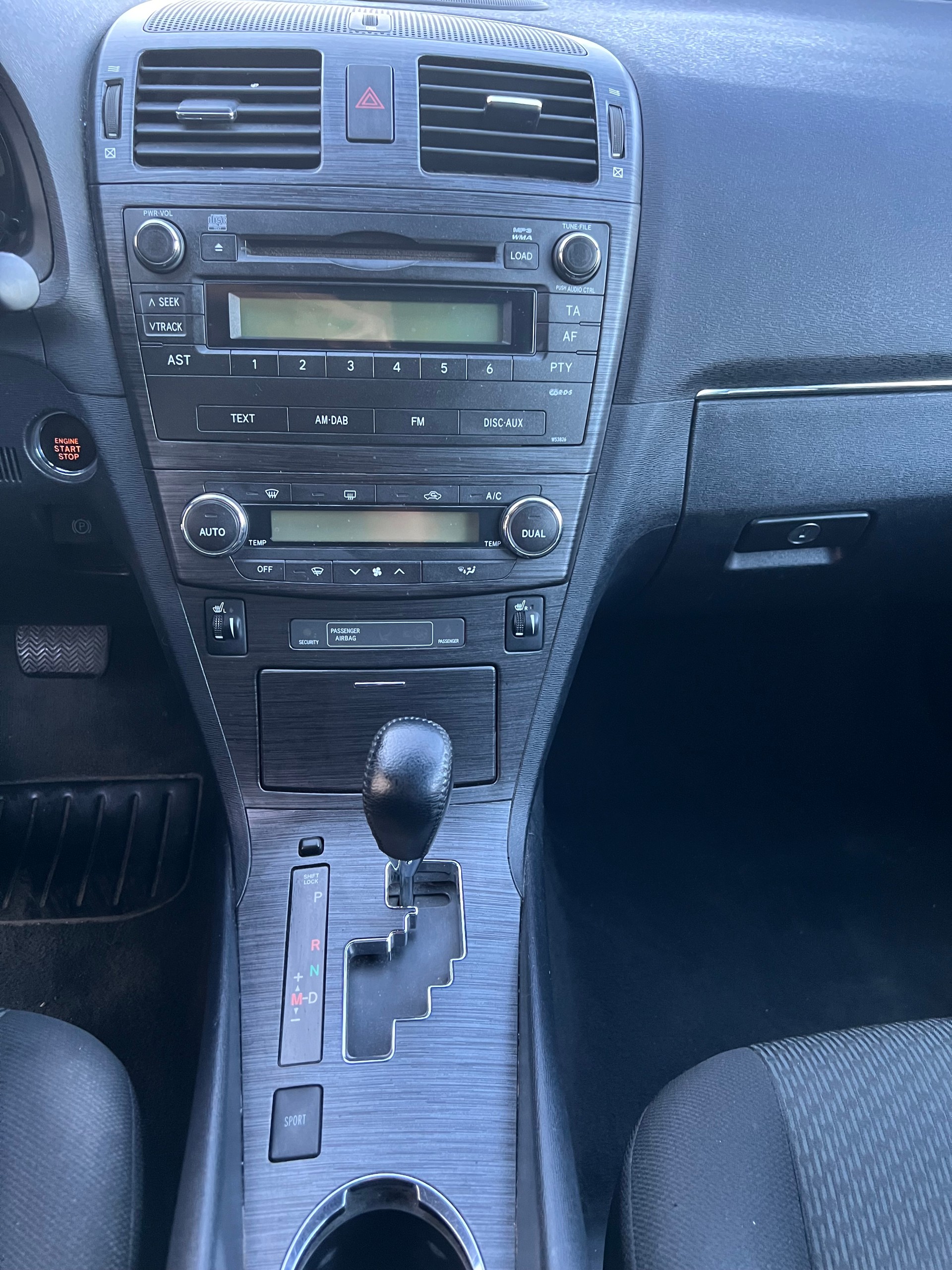 TOYOTA Avensis SW 2.0 Linea Sol Premium Multidrive-image-12
