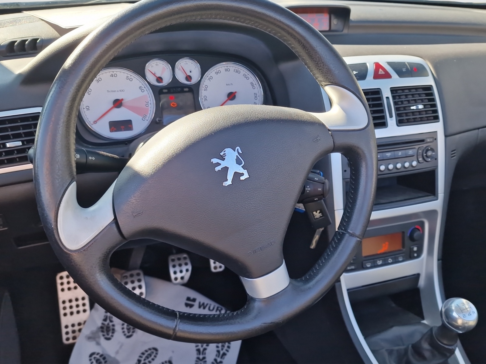 PEUGEOT 307 CC 2.0 16V Dynamic-image-15