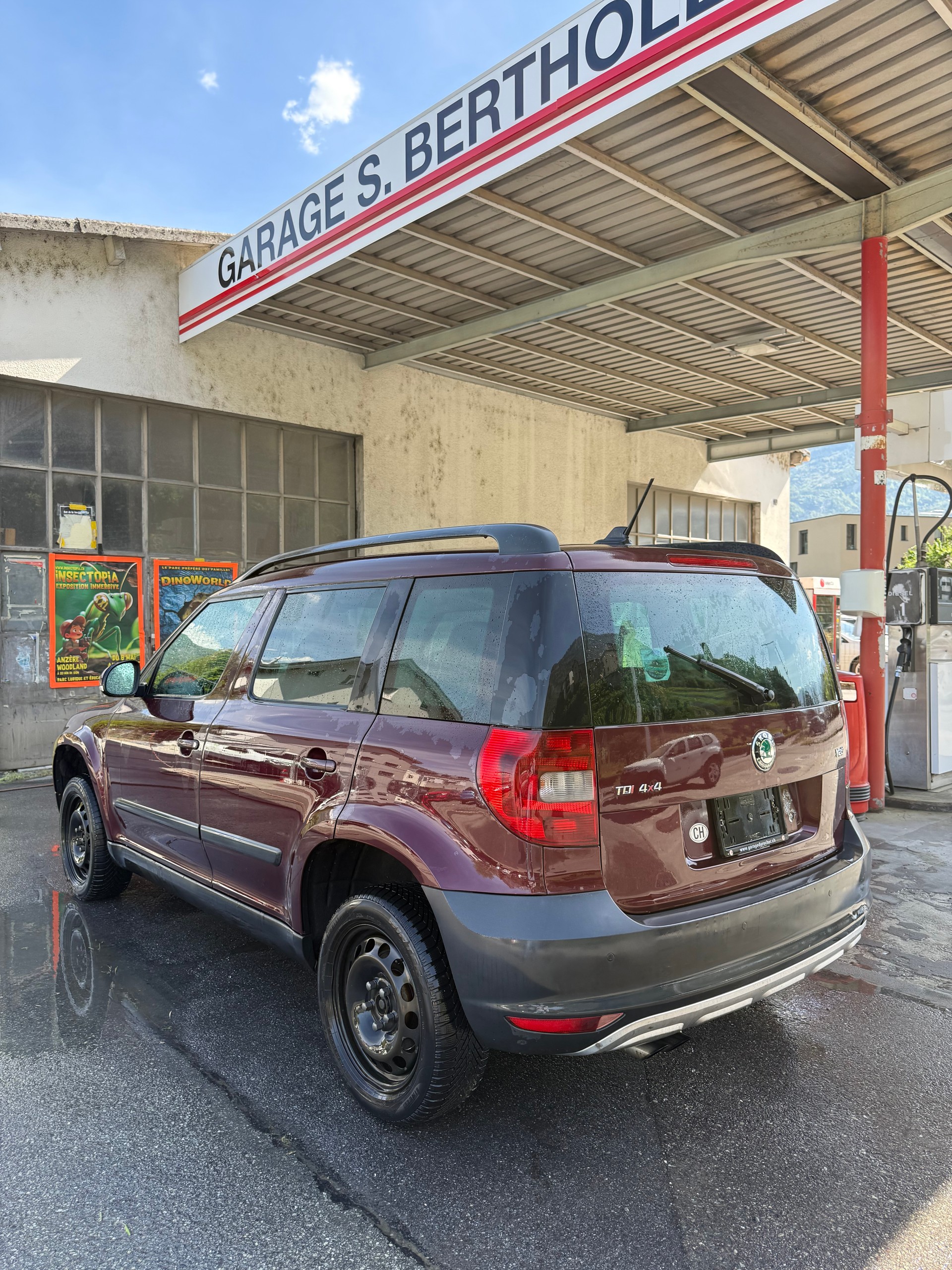 SKODA Yeti 2.0 TDI Ambition 4x4 DSG-image-4