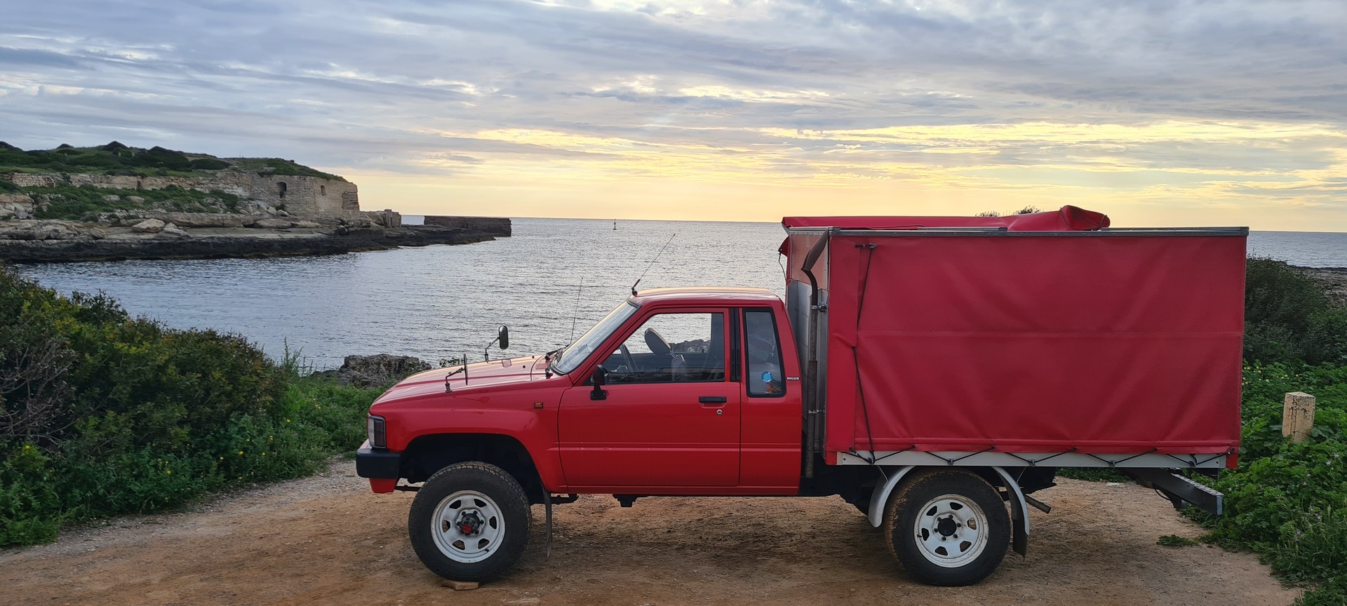 TOYOTA Hilux Xtra Cab YN67 4WD-image-6