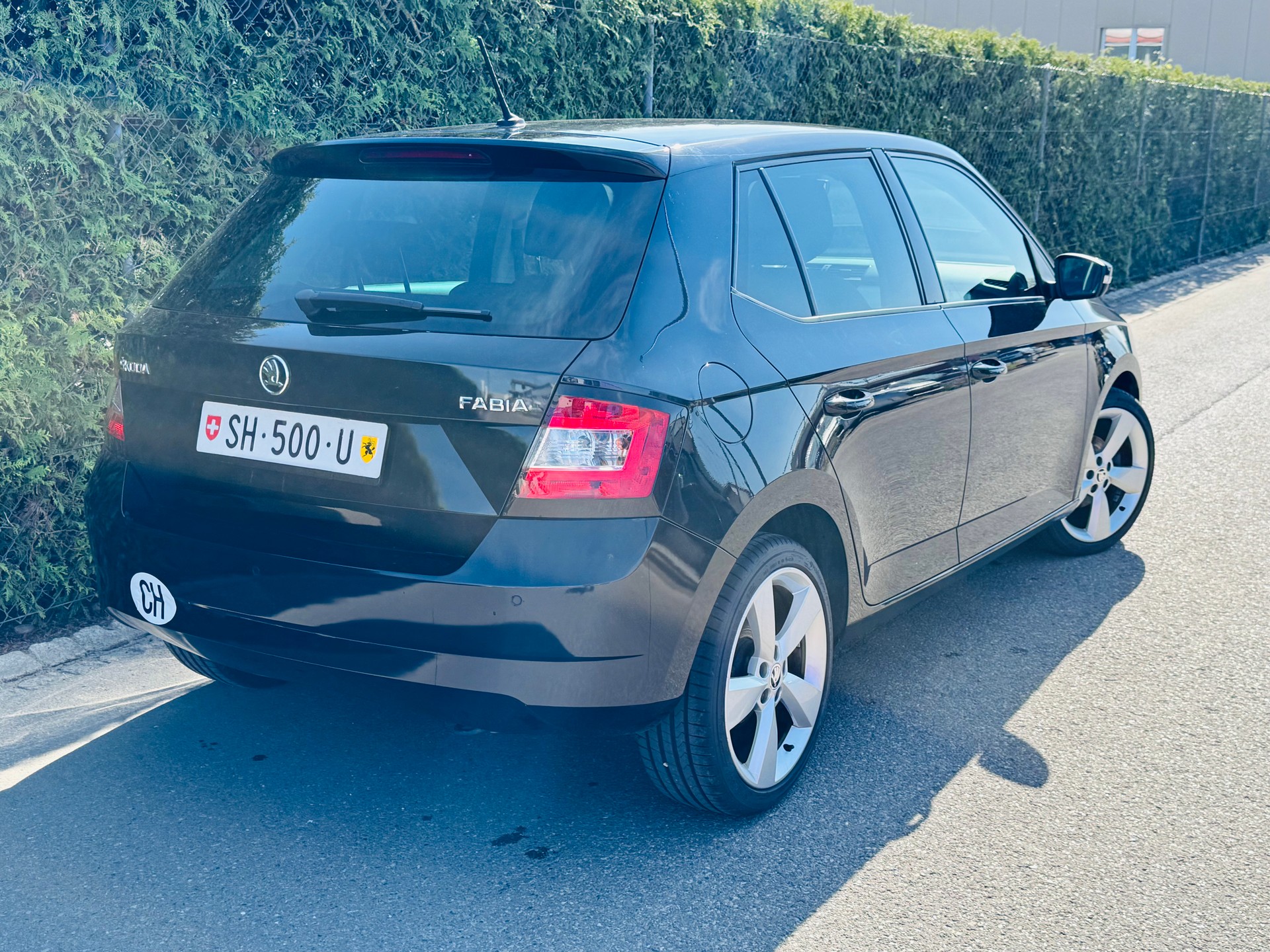 SKODA Fabia 1.2 TSI Swiss Edition-image-3