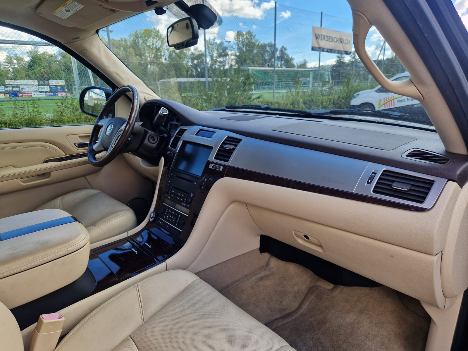 CADILLAC Escalade 6.2 Sport Luxury-image-8