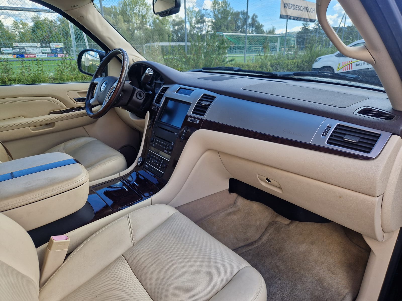 CADILLAC Escalade 6.2 Sport Luxury-image-10