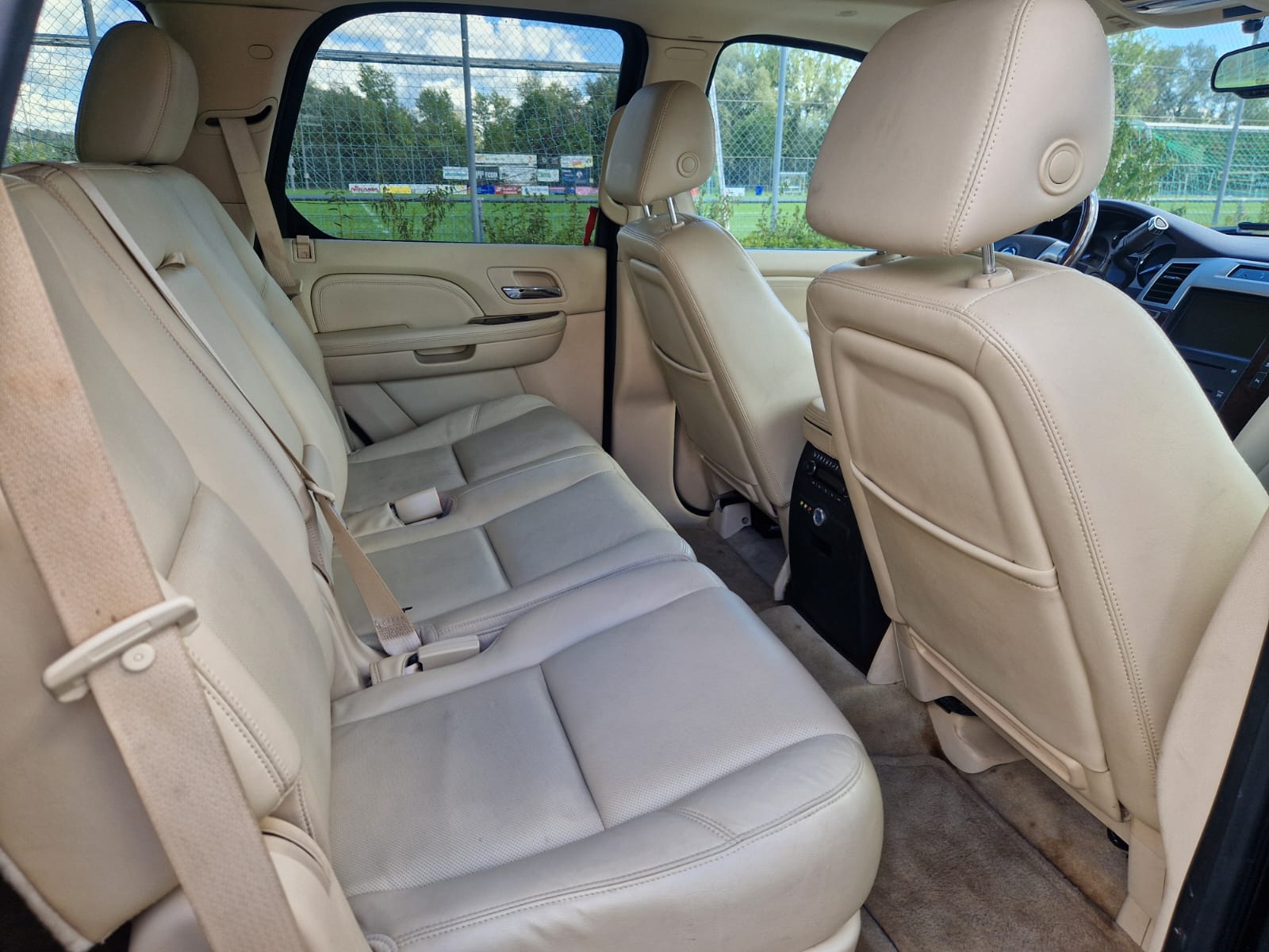 CADILLAC Escalade 6.2 Sport Luxury-image-14