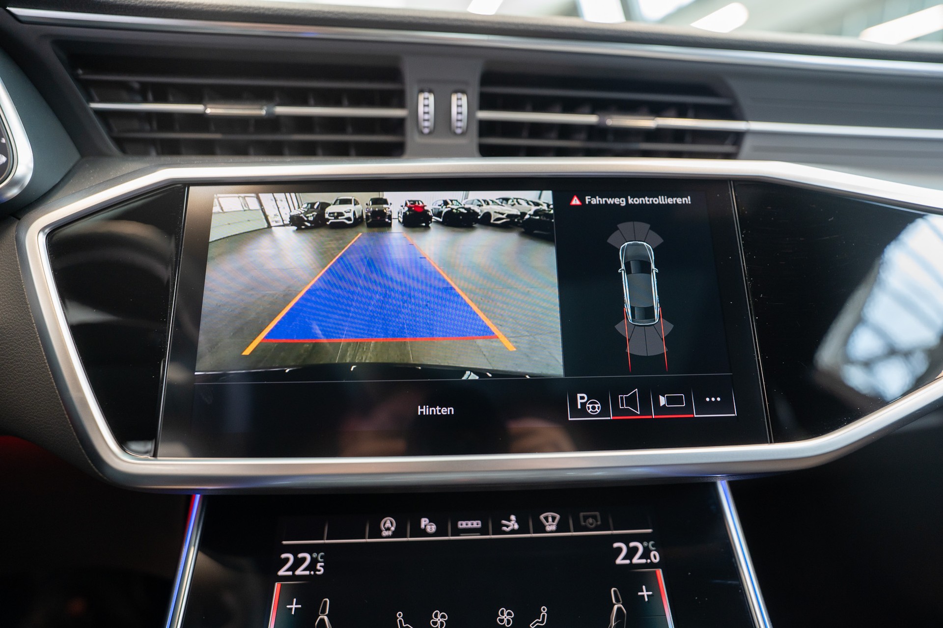 AUDI A7 Sportback 3.0 50 TDI quattro T-Tronic / Rückfahrkamera / Glasdach / Ambientebeleuchtung-image-20
