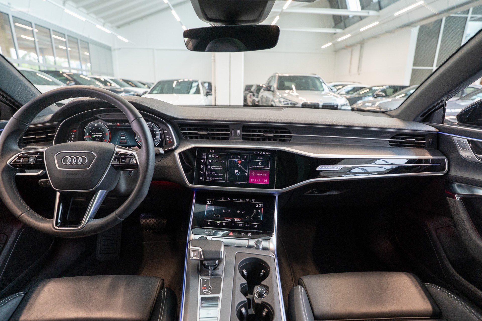 AUDI A7 Sportback 3.0 50 TDI quattro T-Tronic / Rückfahrkamera / Glasdach / Ambientebeleuchtung-image-16