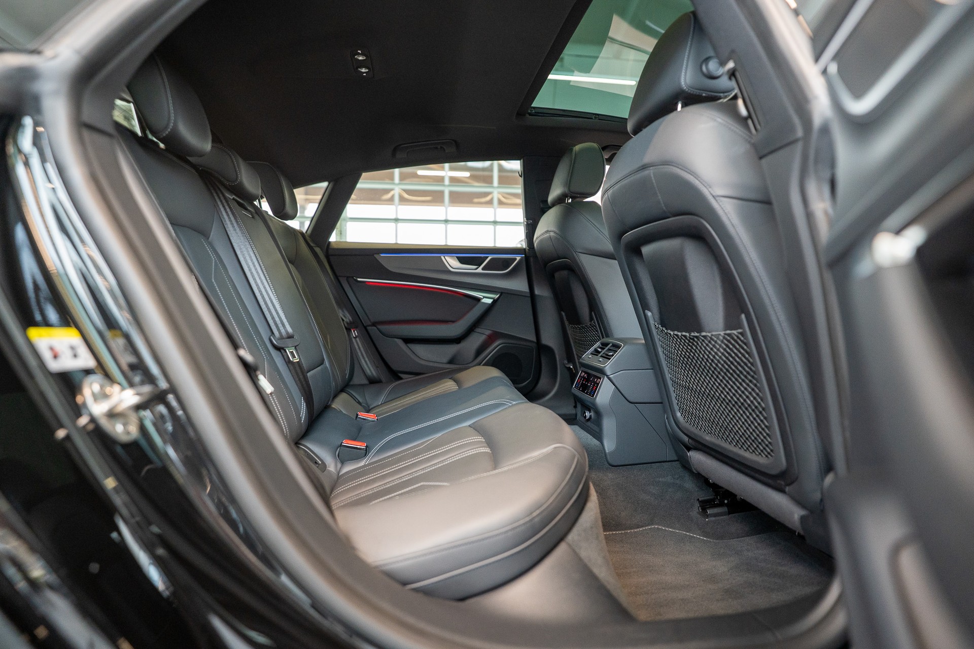 AUDI A7 Sportback 3.0 50 TDI quattro T-Tronic / Rückfahrkamera / Glasdach / Ambientebeleuchtung-image-13