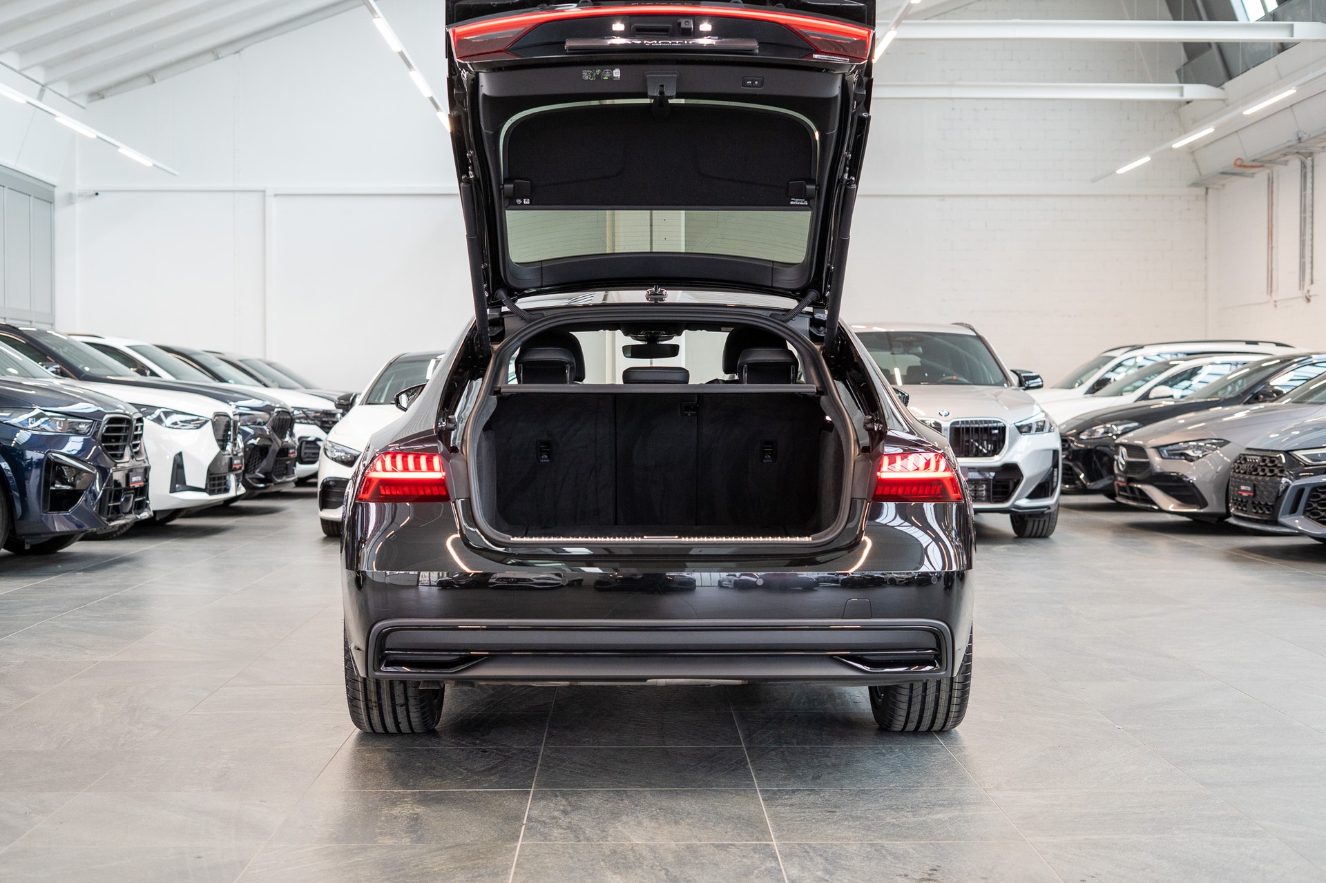 AUDI A7 Sportback 3.0 50 TDI quattro T-Tronic / Rückfahrkamera / Glasdach / Ambientebeleuchtung-image-5