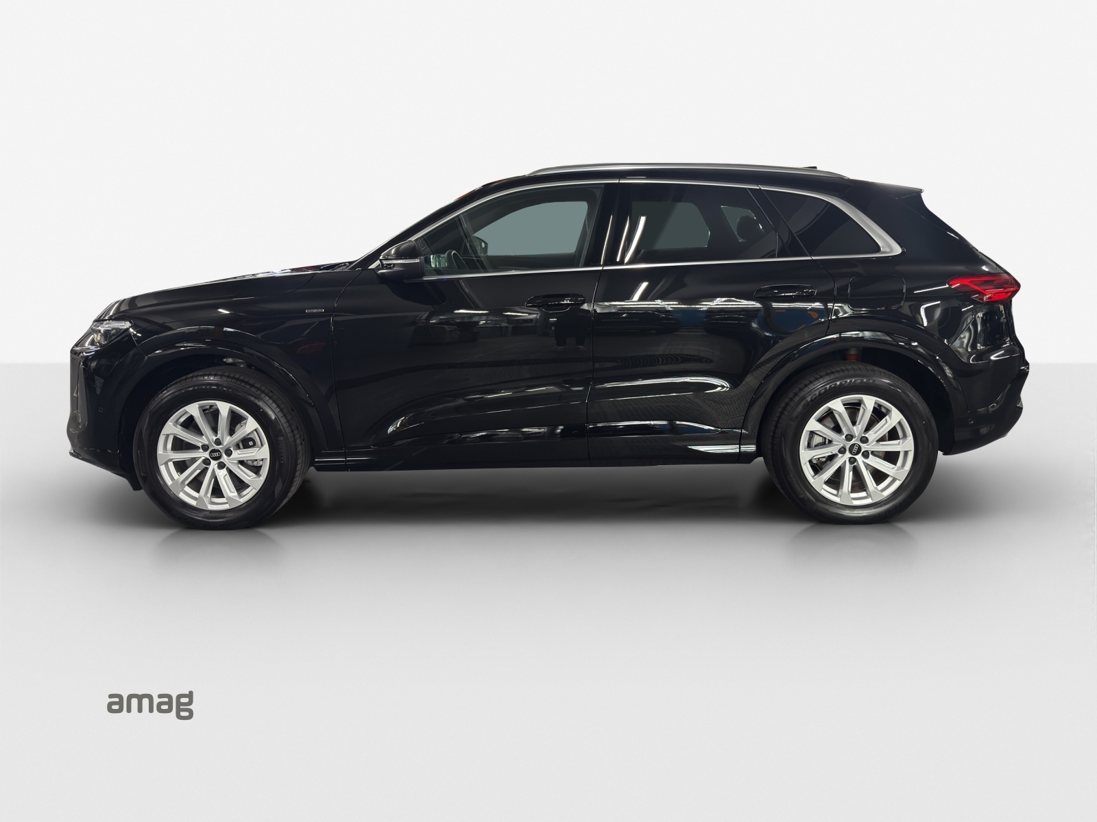 AUDI Q5 e-hybrid quattro 220 kW S-tronic-showroom-element-1