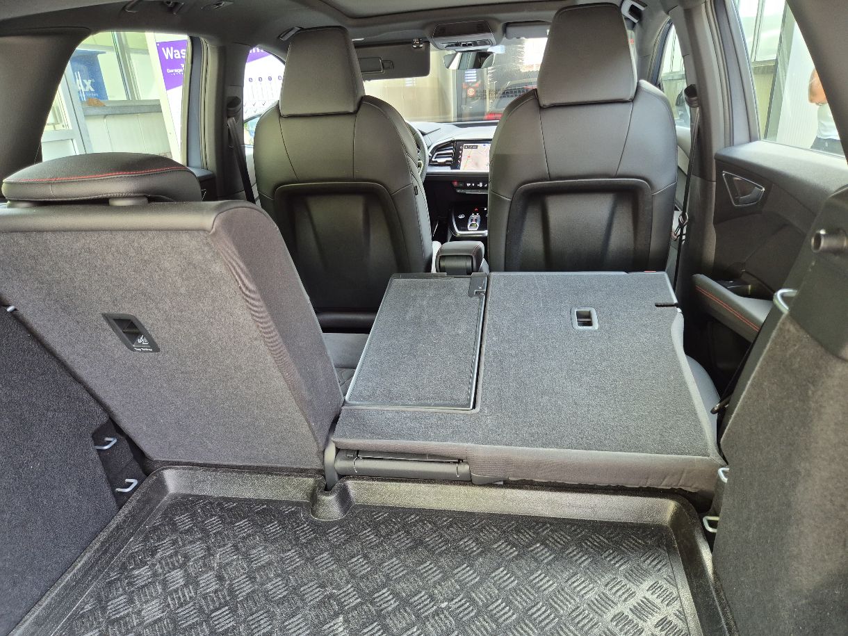 AUDI Q4 e-tron 45 Edition Swiss Ski quattro-image-6