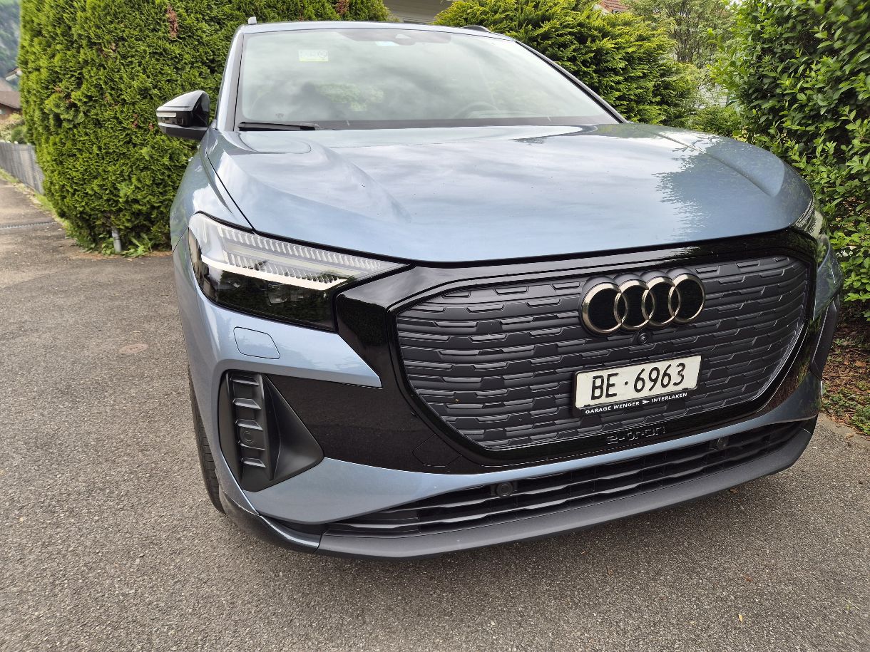 AUDI Q4 e-tron 45 Edition Swiss Ski quattro-image-2