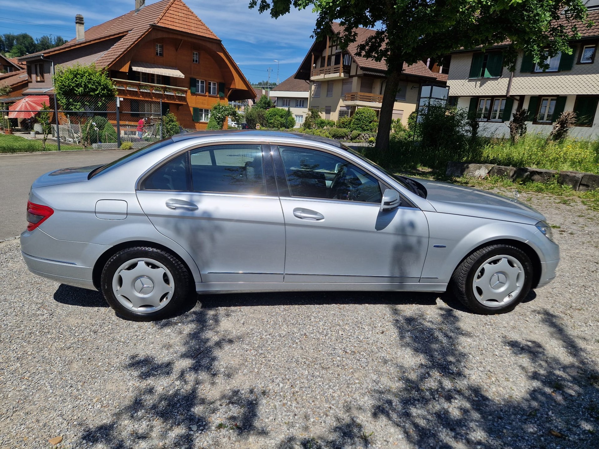 MERCEDES-BENZ C 250 CDI BlueEfficiency Automatic-image-4