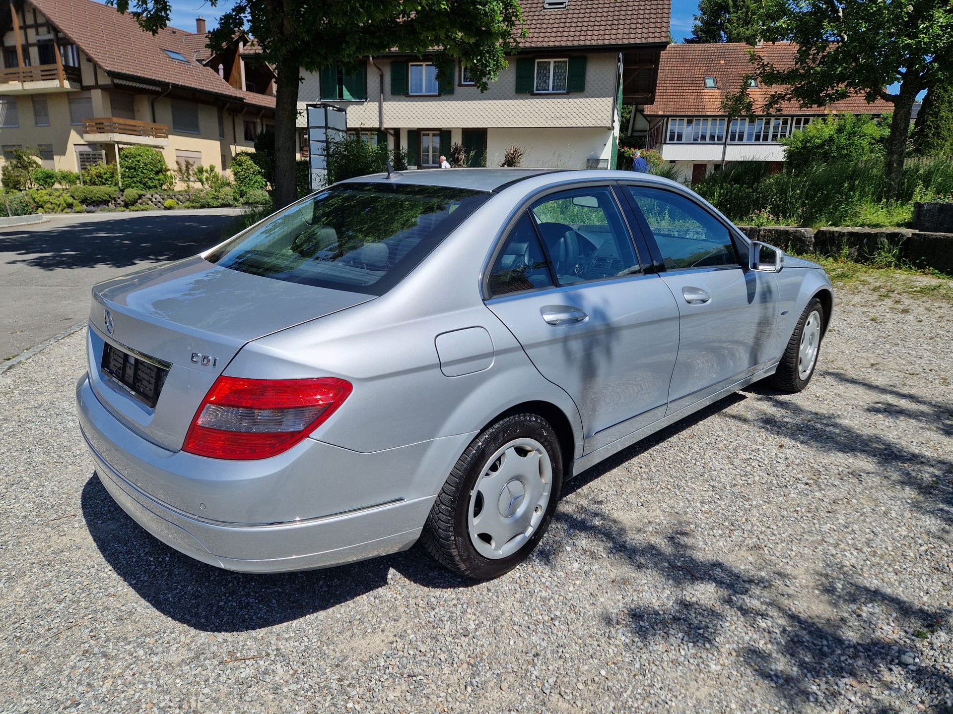 MERCEDES-BENZ C 250 CDI BlueEfficiency Automatic-image-3