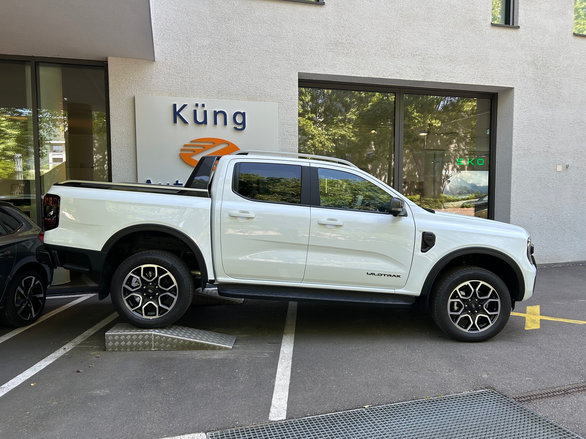 FORD Ranger Wildtrak 2.0 Eco Blue e-4WD Automat-image-6