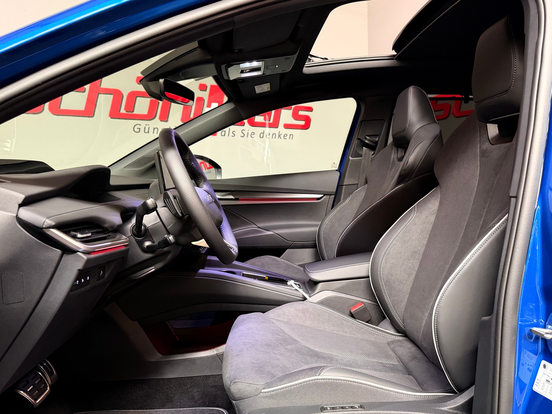 SKODA Enyaq 85x Sportline 4x4-image-13