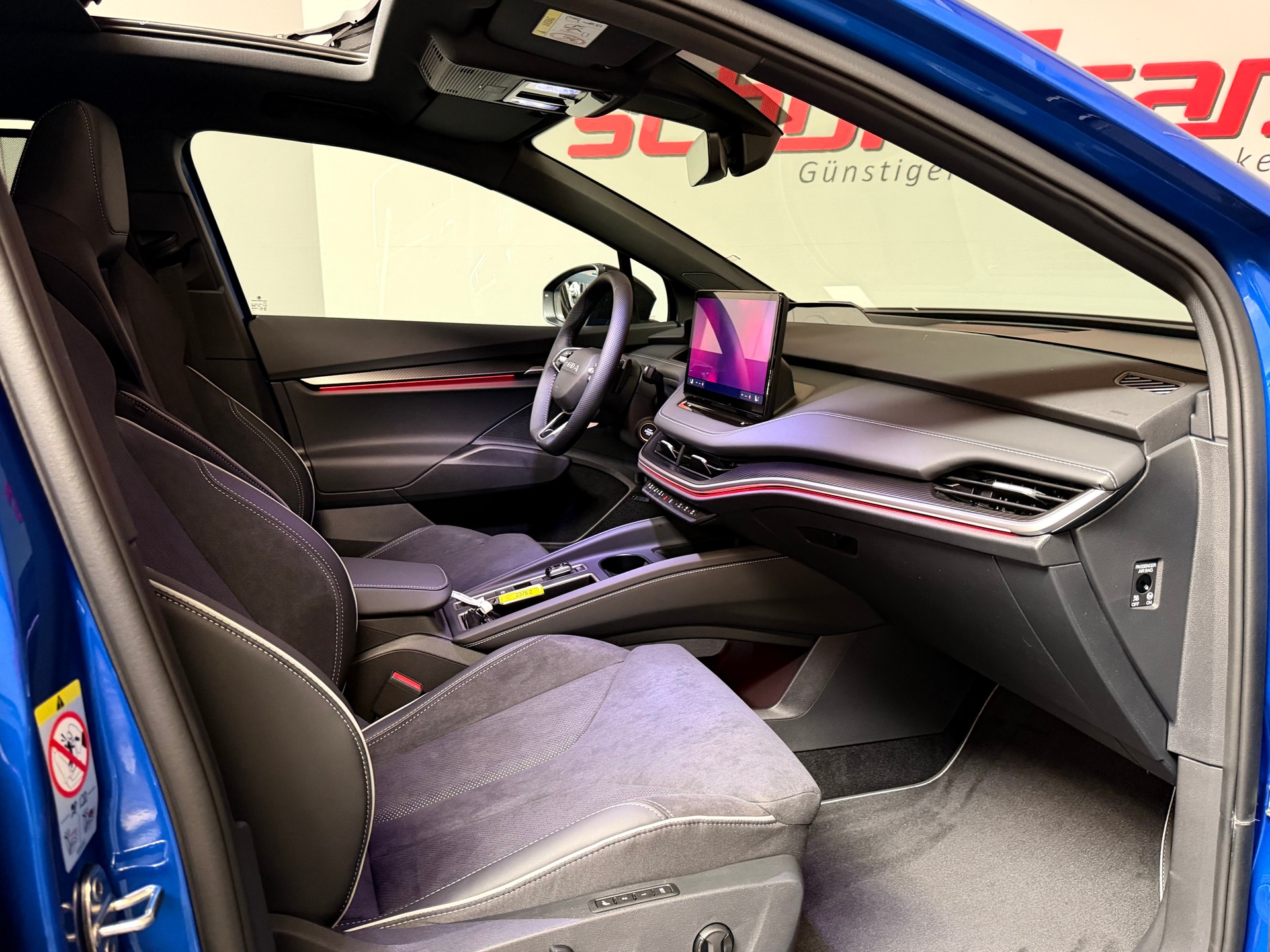 SKODA Enyaq 85x Sportline 4x4-image-17