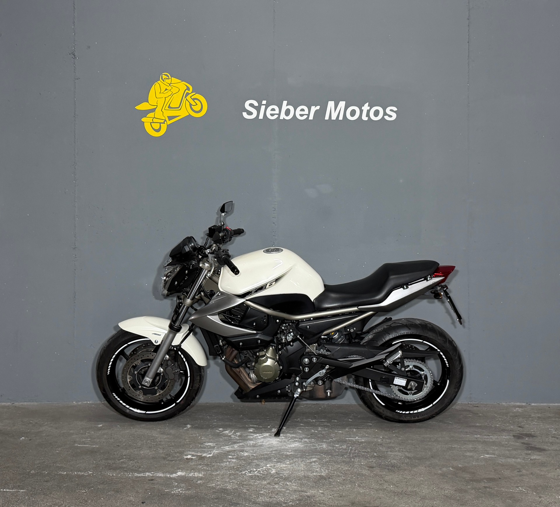 YAMAHA XJ6N ABS-image-2