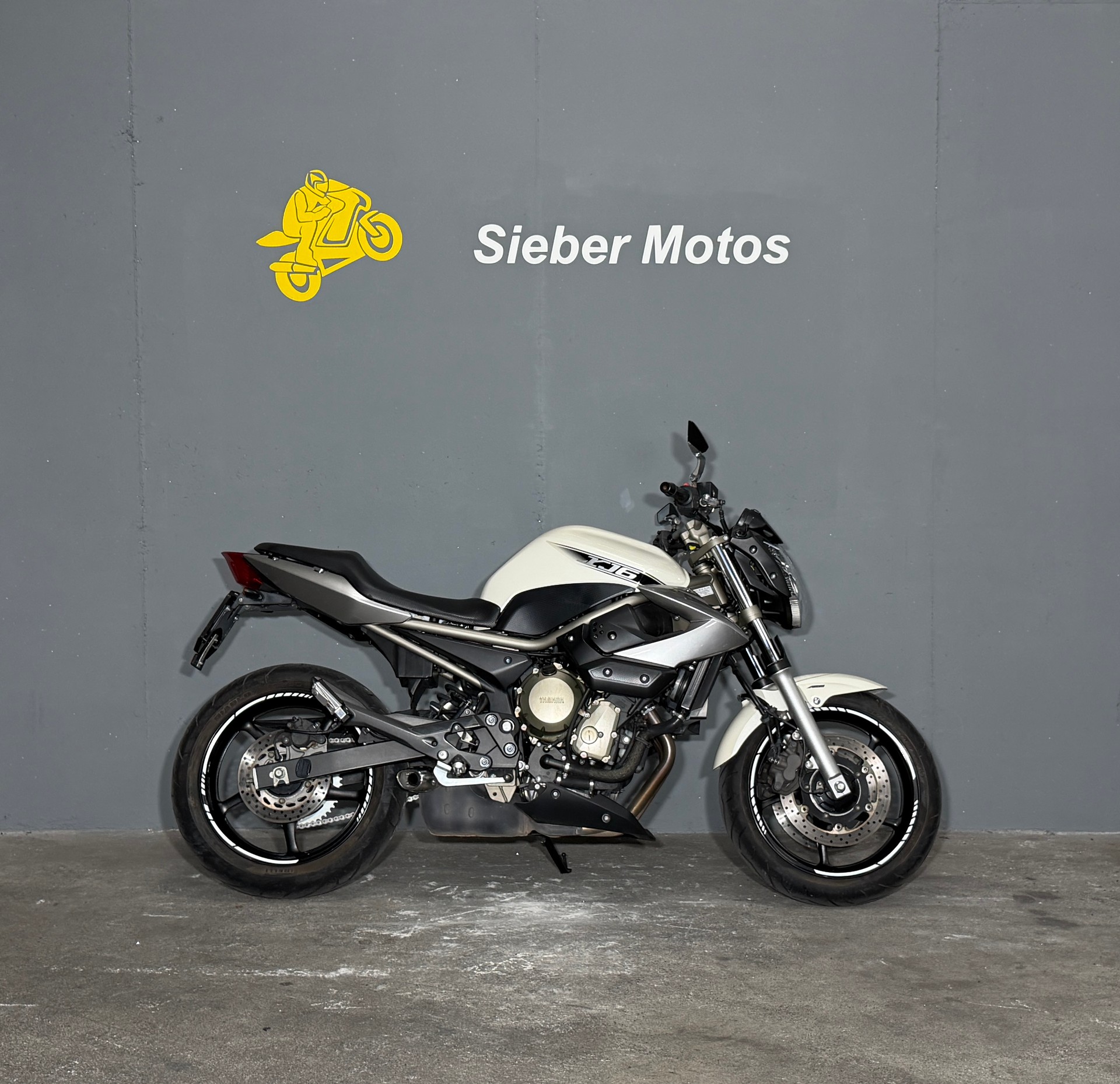 YAMAHA XJ6N ABS-image-0