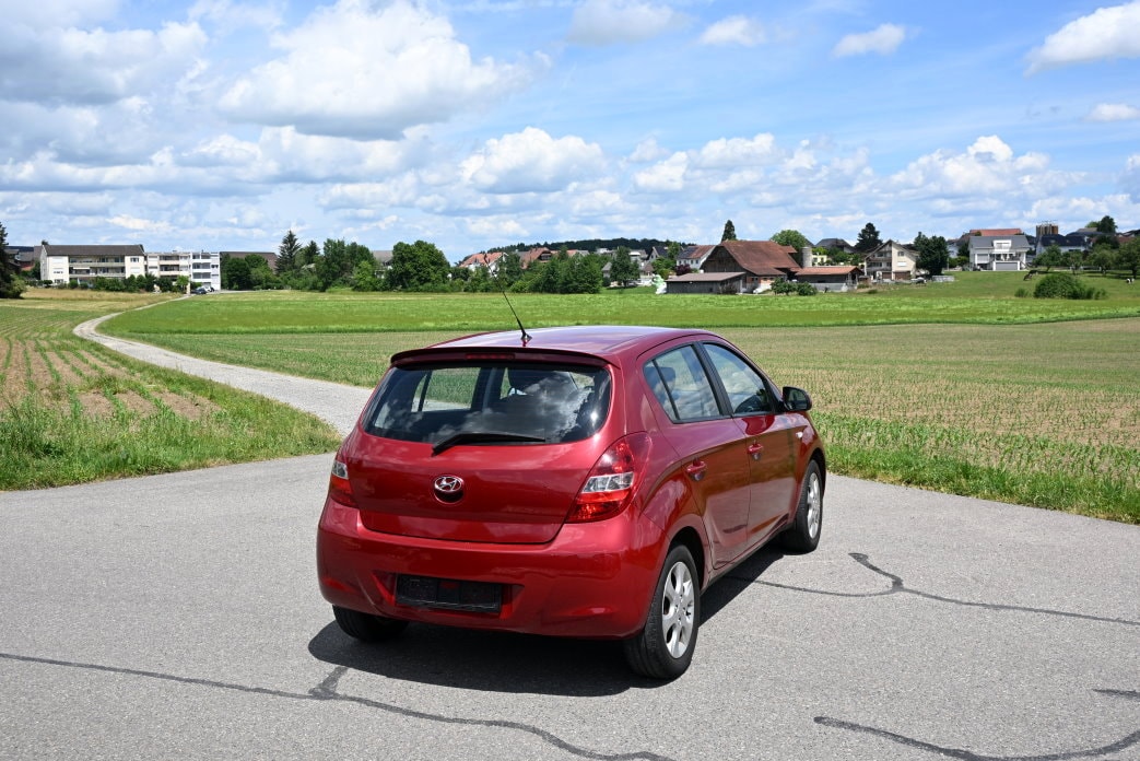 HYUNDAI i20 1.4 Style Automatic-image-2