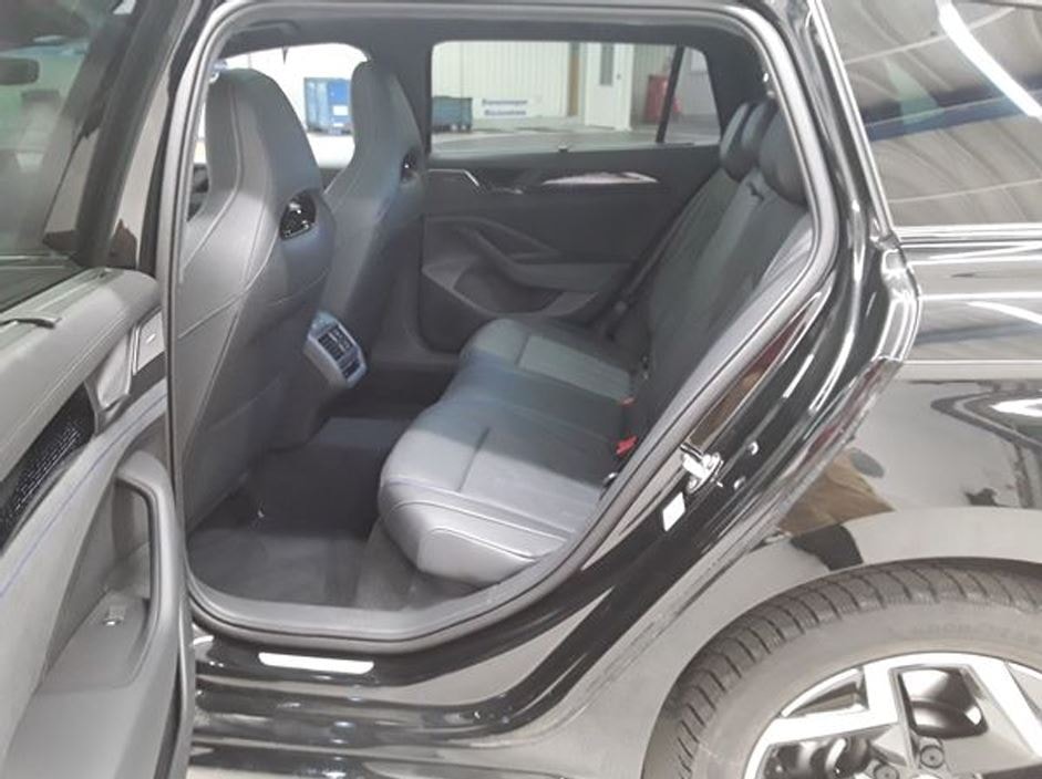VW Passat Variant 2.0 TSI evo4 R-Line 4 Motion DSG 5 Jahre 100tkm VW Werksgarantie-image-10