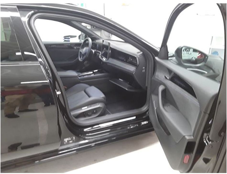 VW Passat Variant 2.0 TSI evo4 R-Line 4 Motion DSG 5 Jahre 100tkm VW Werksgarantie-image-7