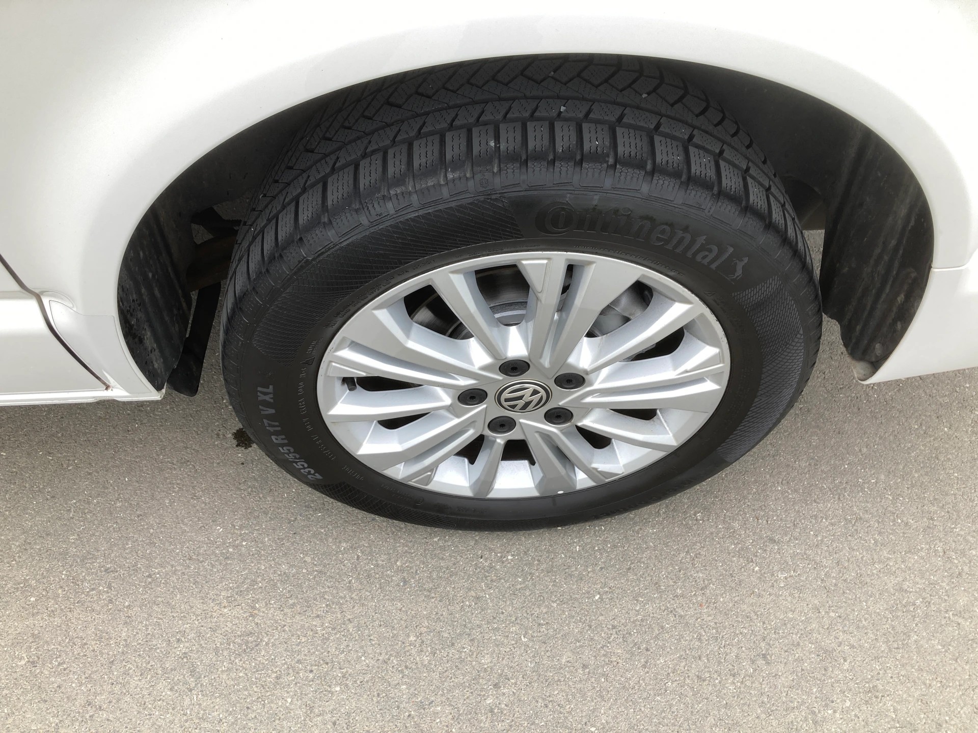 VW T6.1 2.0 TDI DSG 8 Sitzer mit Anhängerkupplung-image-7