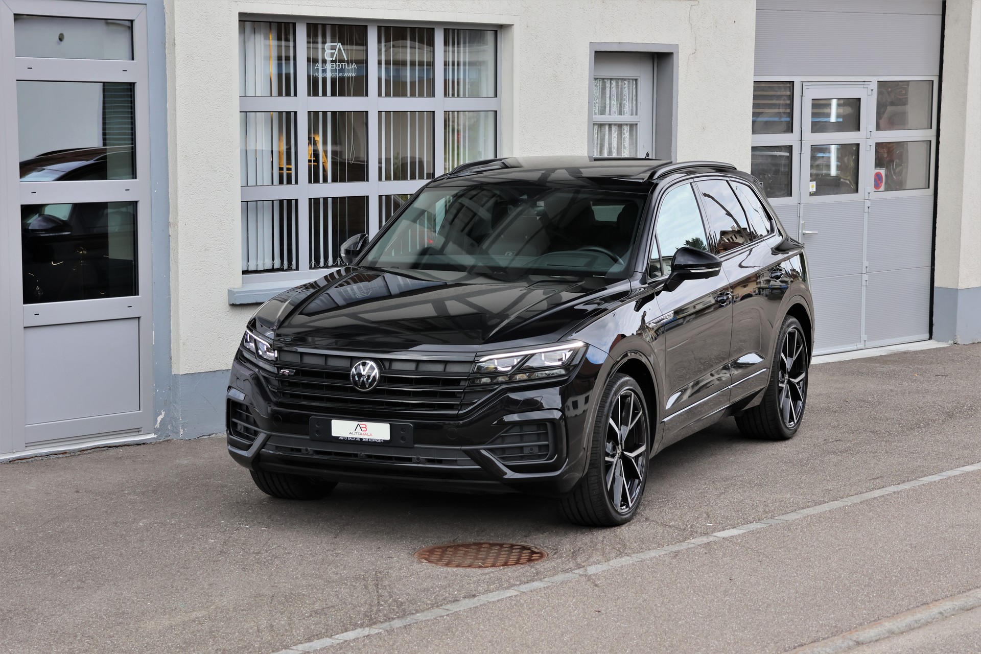 VW Touareg 3.0 TDI R Line Tiptronic "BlackStyle" + 3.5T AHK