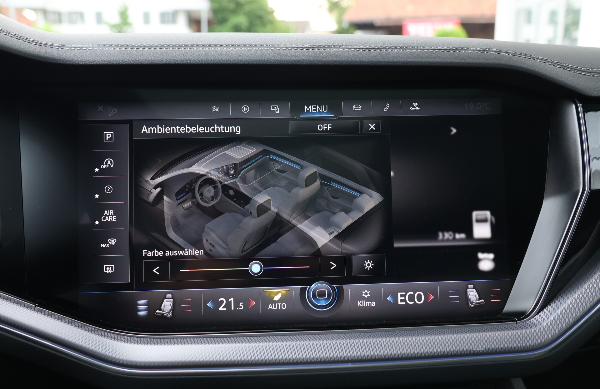 VW Touareg 3.0 TDI R Line Tiptronic "BlackStyle" + 3.5T AHK-image-31