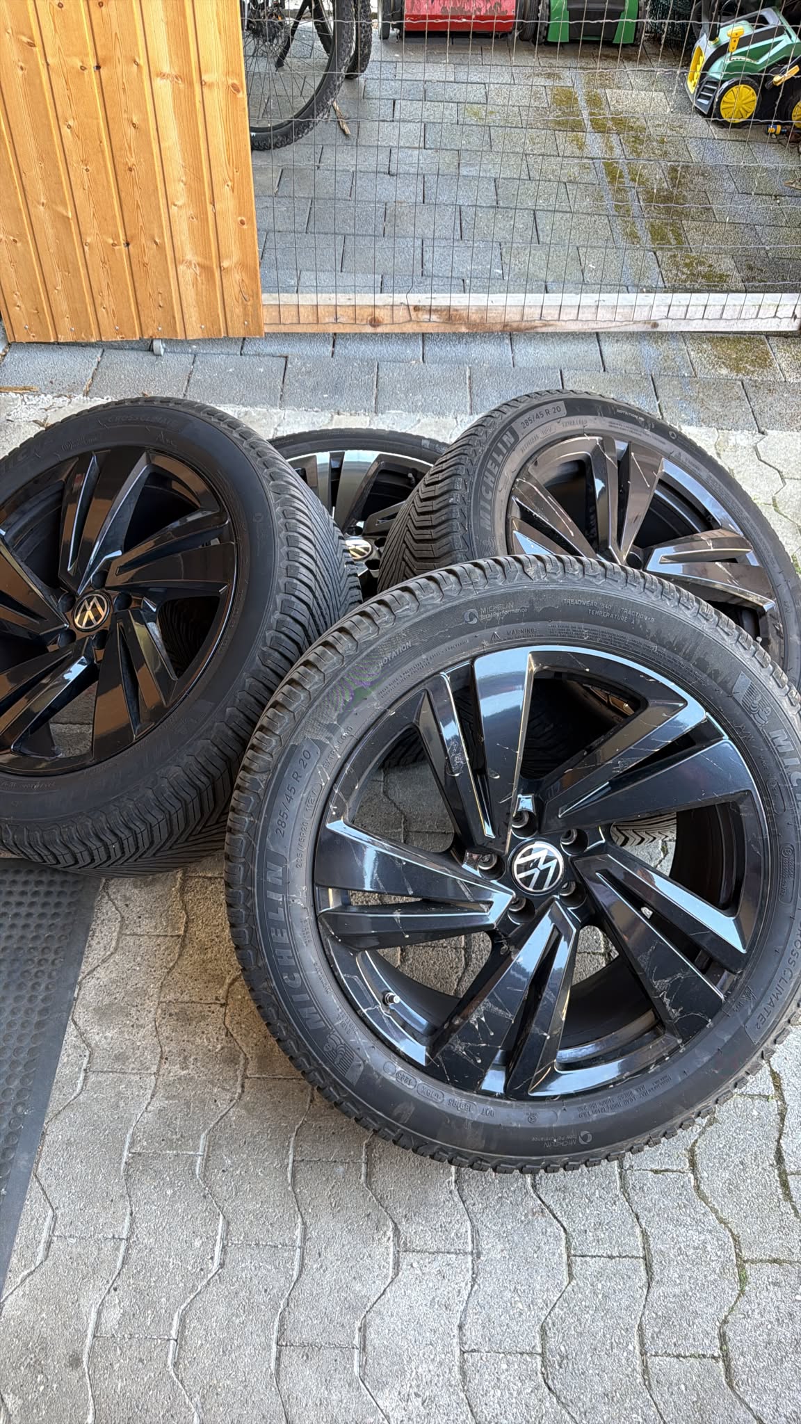 VW Touareg 3.0 TDI R Line Tiptronic "BlackStyle" + 3.5T AHK-image-36