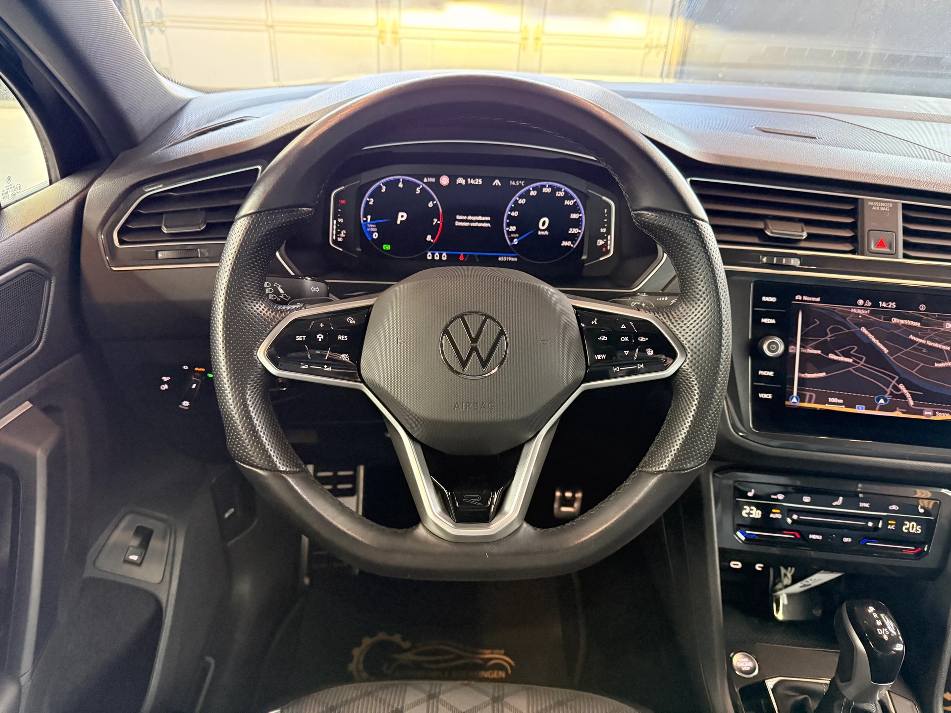 VW Tiguan 2.0TSI R-Line 4Motion DSG-image-13