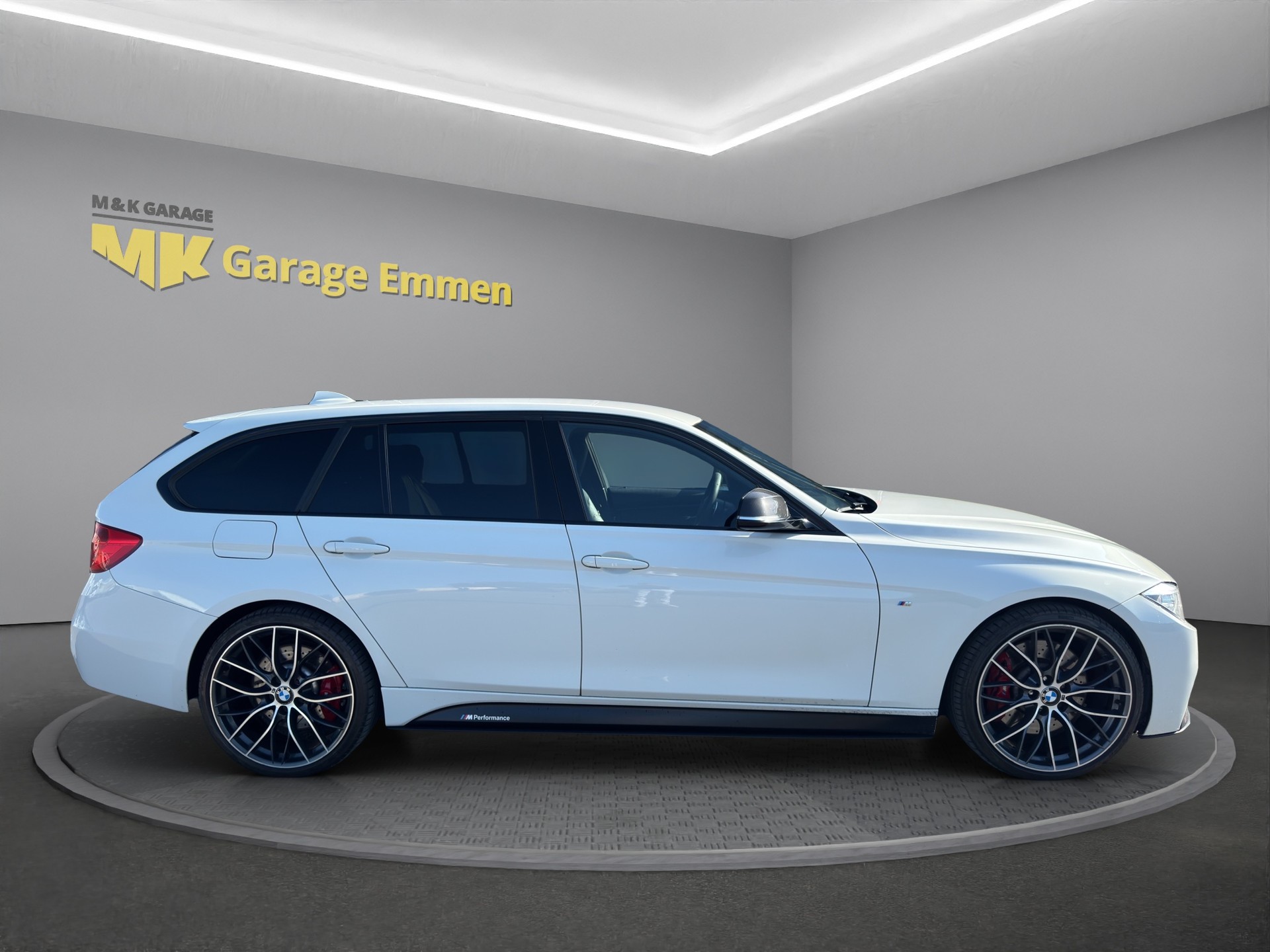 BMW 335i xDrive Touring Sport Line Steptronic-image-5