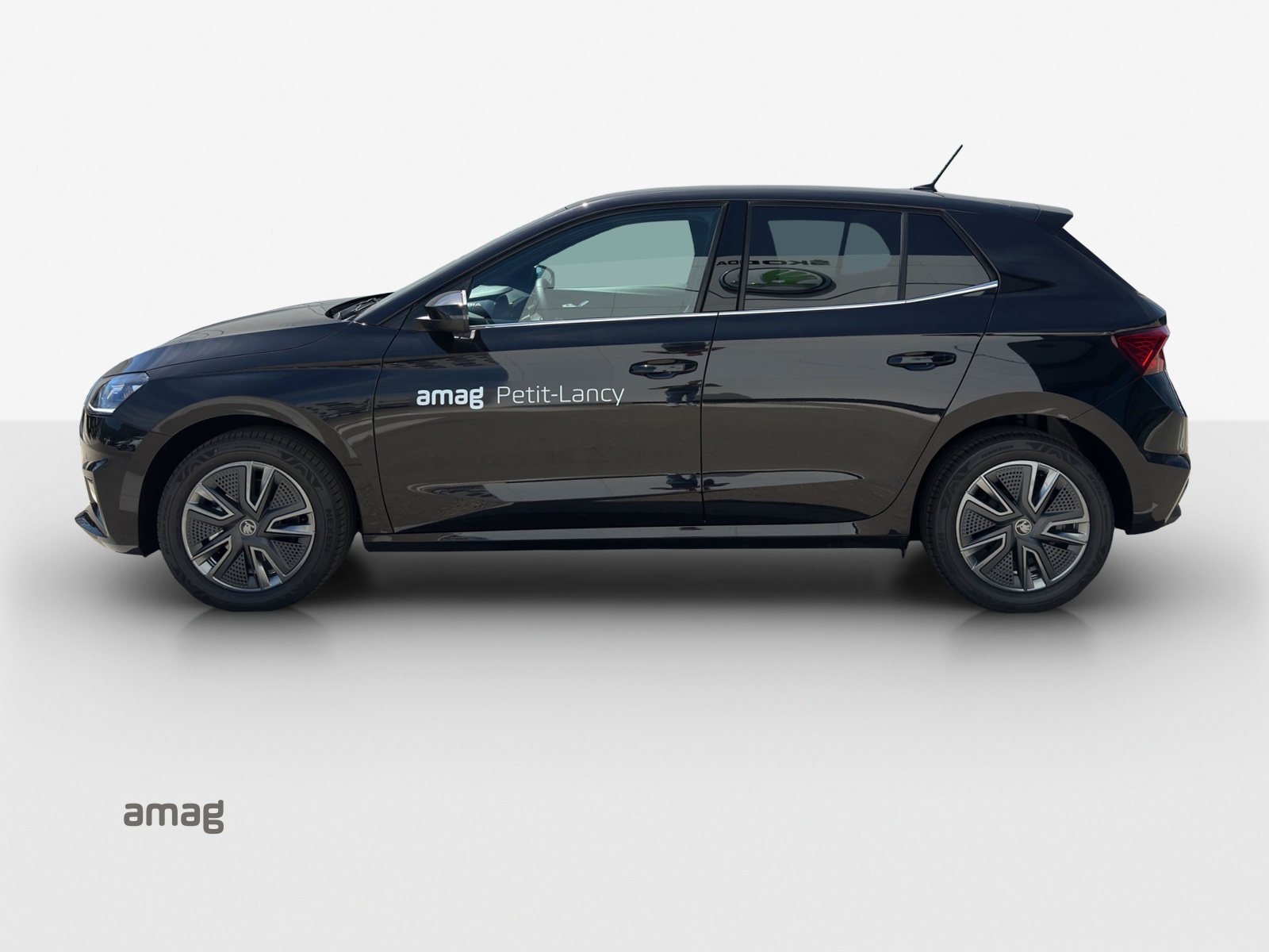 SKODA Fabia 1.0 TSI Dynamic DSG-showroom-element-1