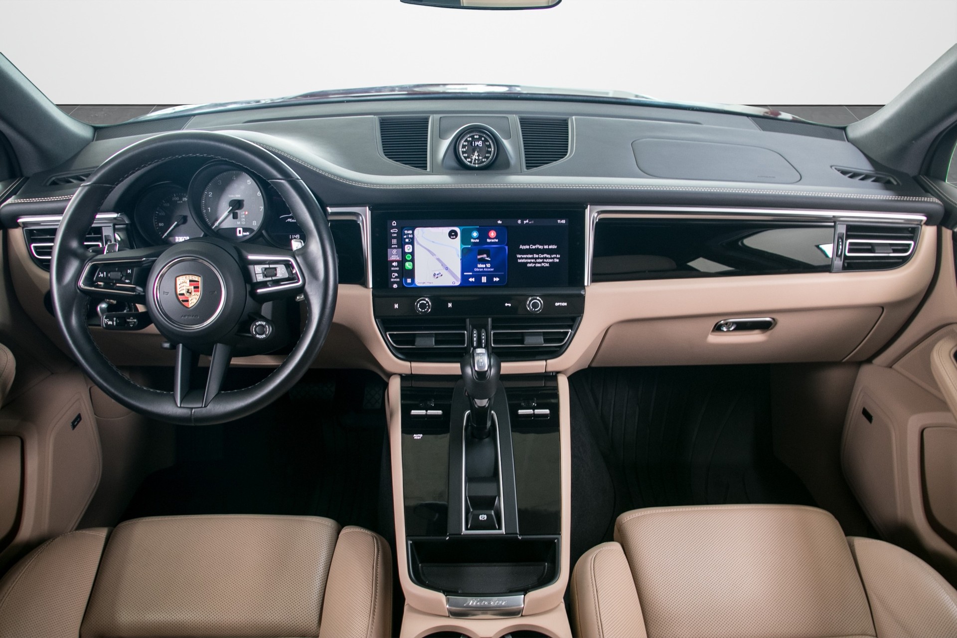 PORSCHE Macan S PDK-showroom-element-3