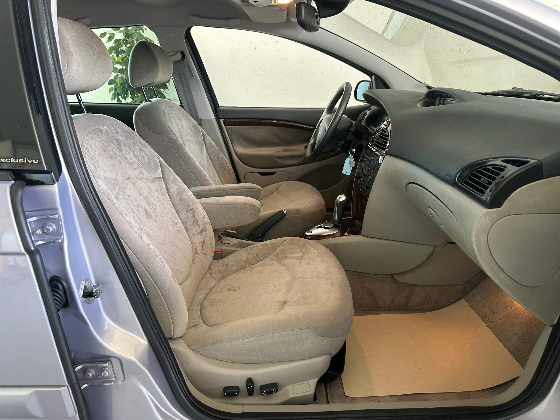 CITROEN C5 Berline 2.0i 16V SX Automatic-image-8