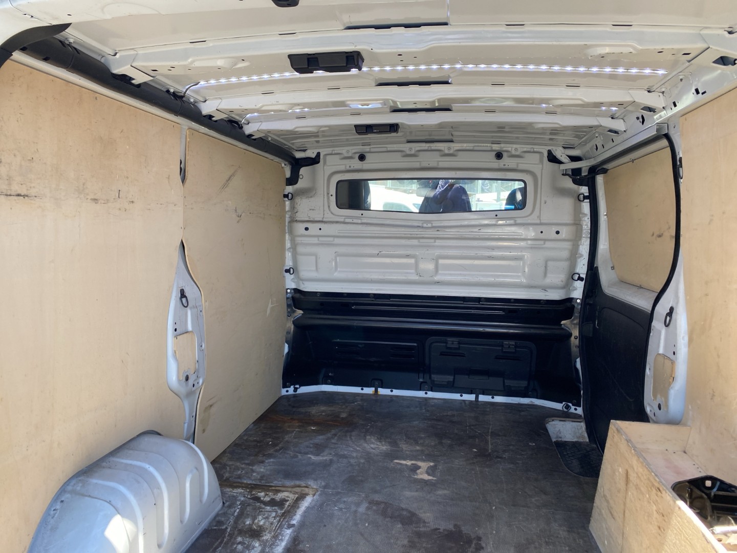 RENAULT Trafic 2.0 Blue dCi 150 Advance L1H1 EDC EN-image-17