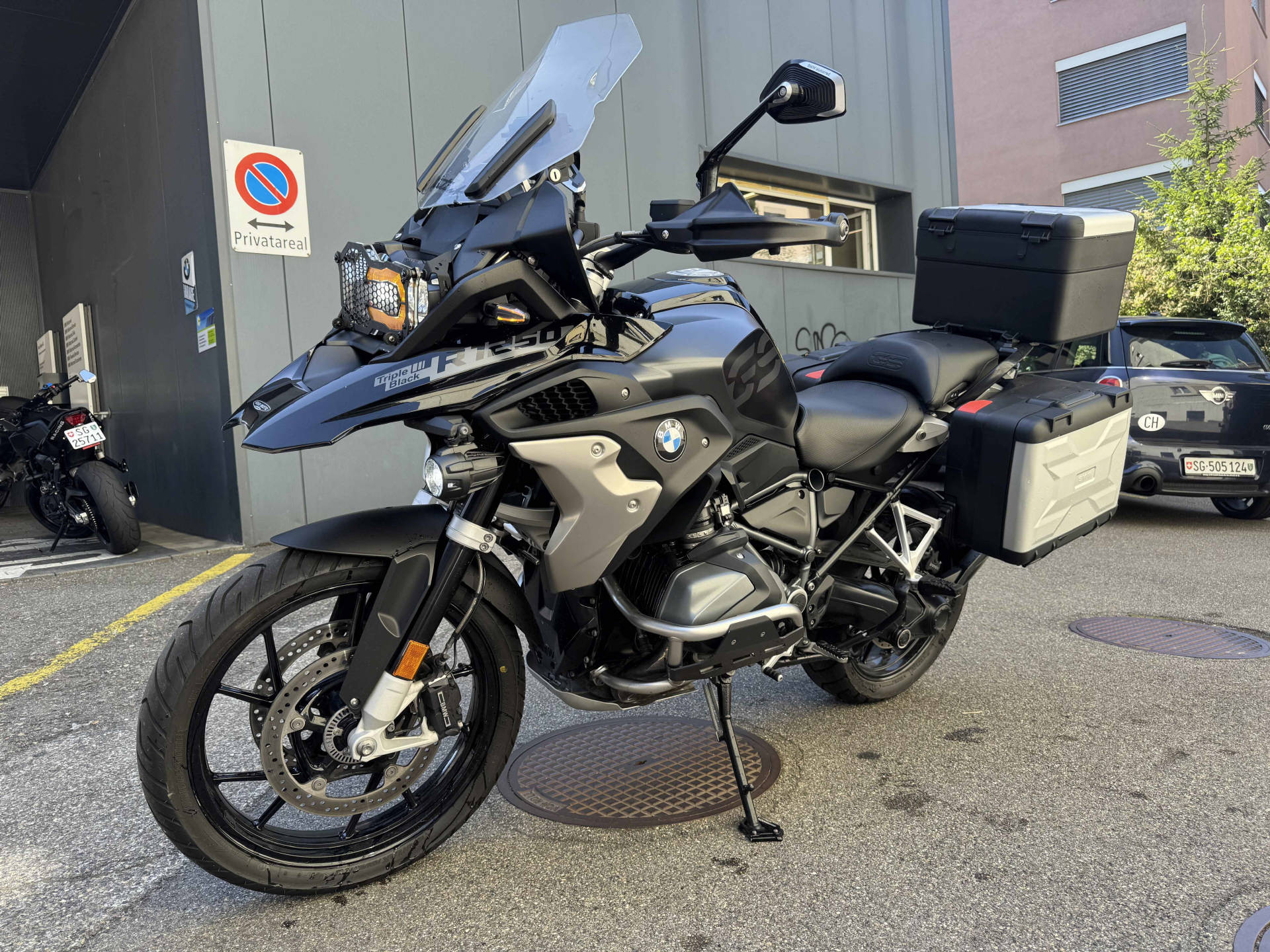 BMW R 1250 GS-image-0