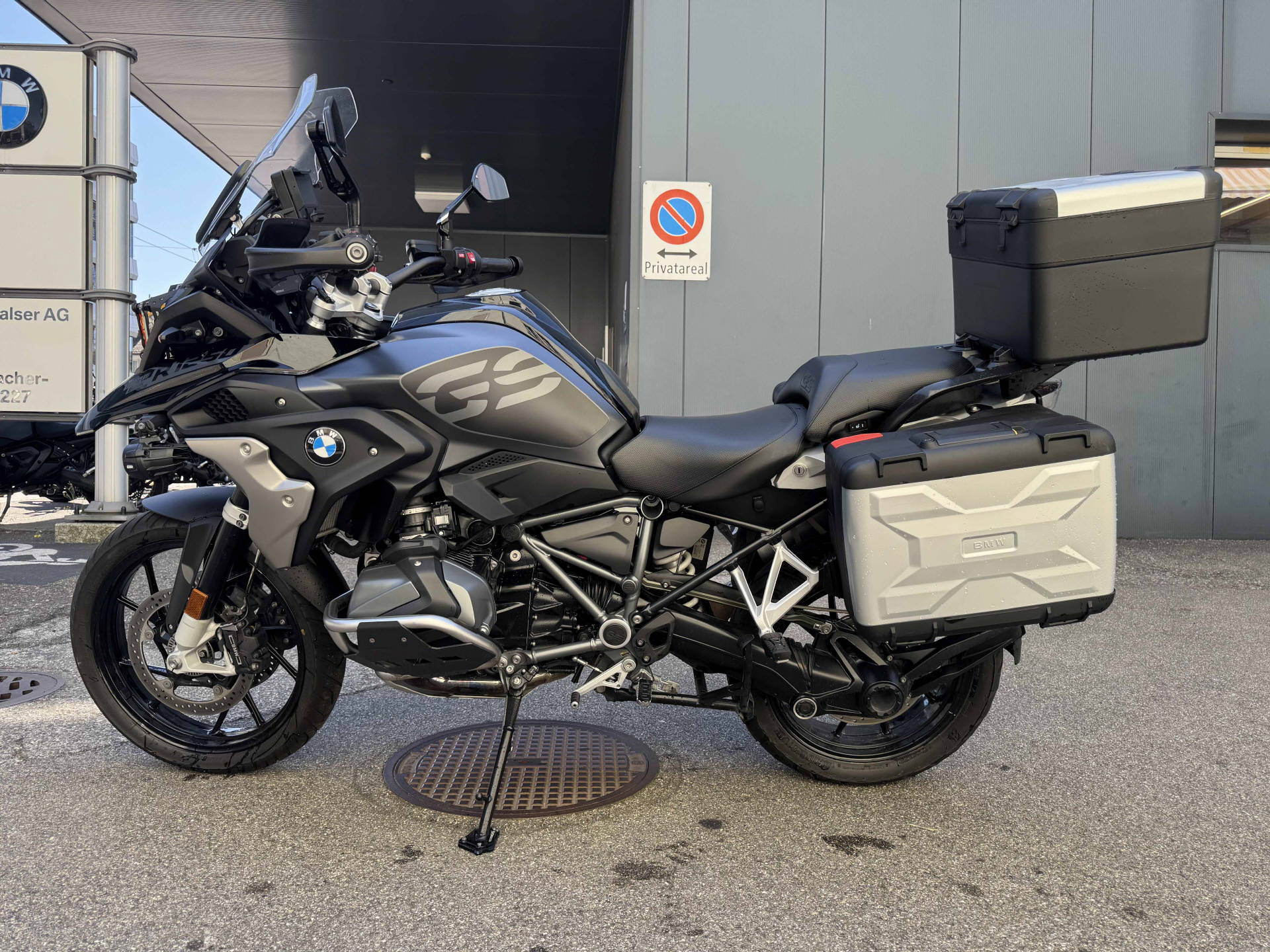 BMW R 1250 GS-image-1
