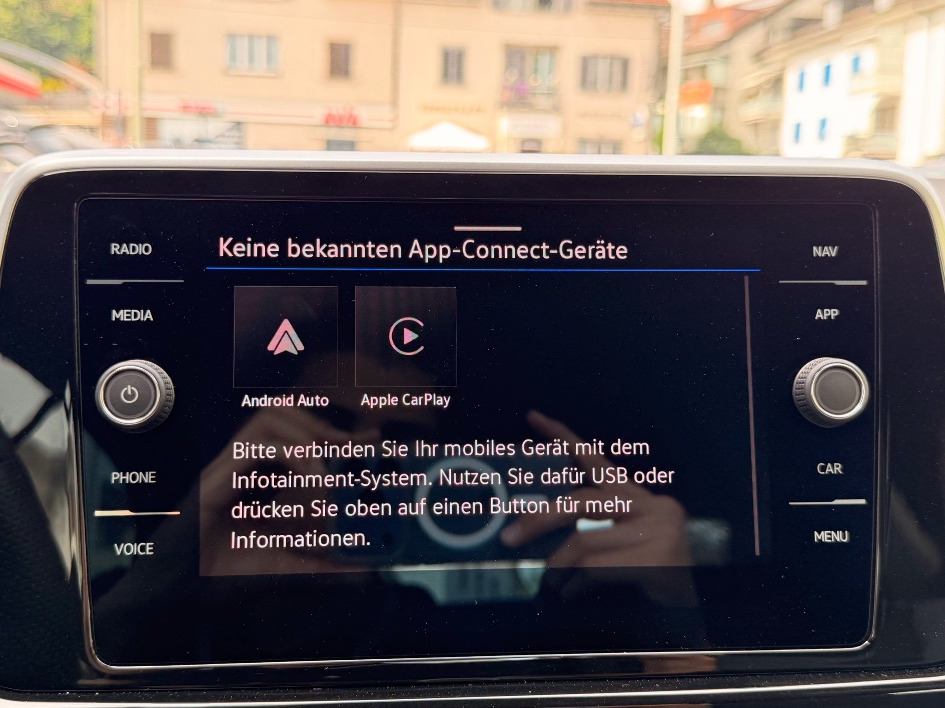 VW T-Roc CABRIOLET 1.5 TSI 150PS R-LINE *** ANHÄNGEKUPPLUNG ***-image-17