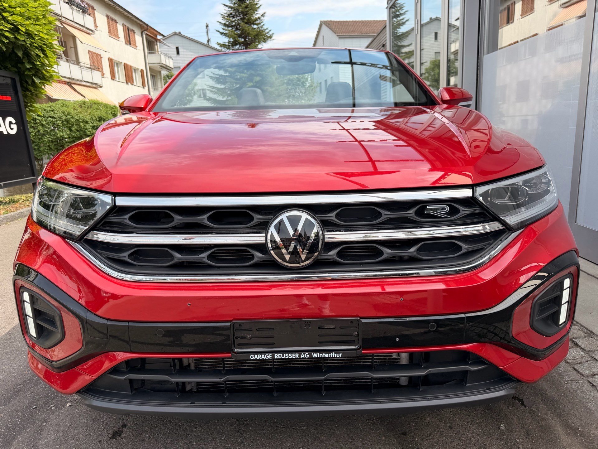 VW T-Roc CABRIOLET 1.5 TSI 150PS R-LINE *** ANHÄNGEKUPPLUNG ***-showroom-element-1