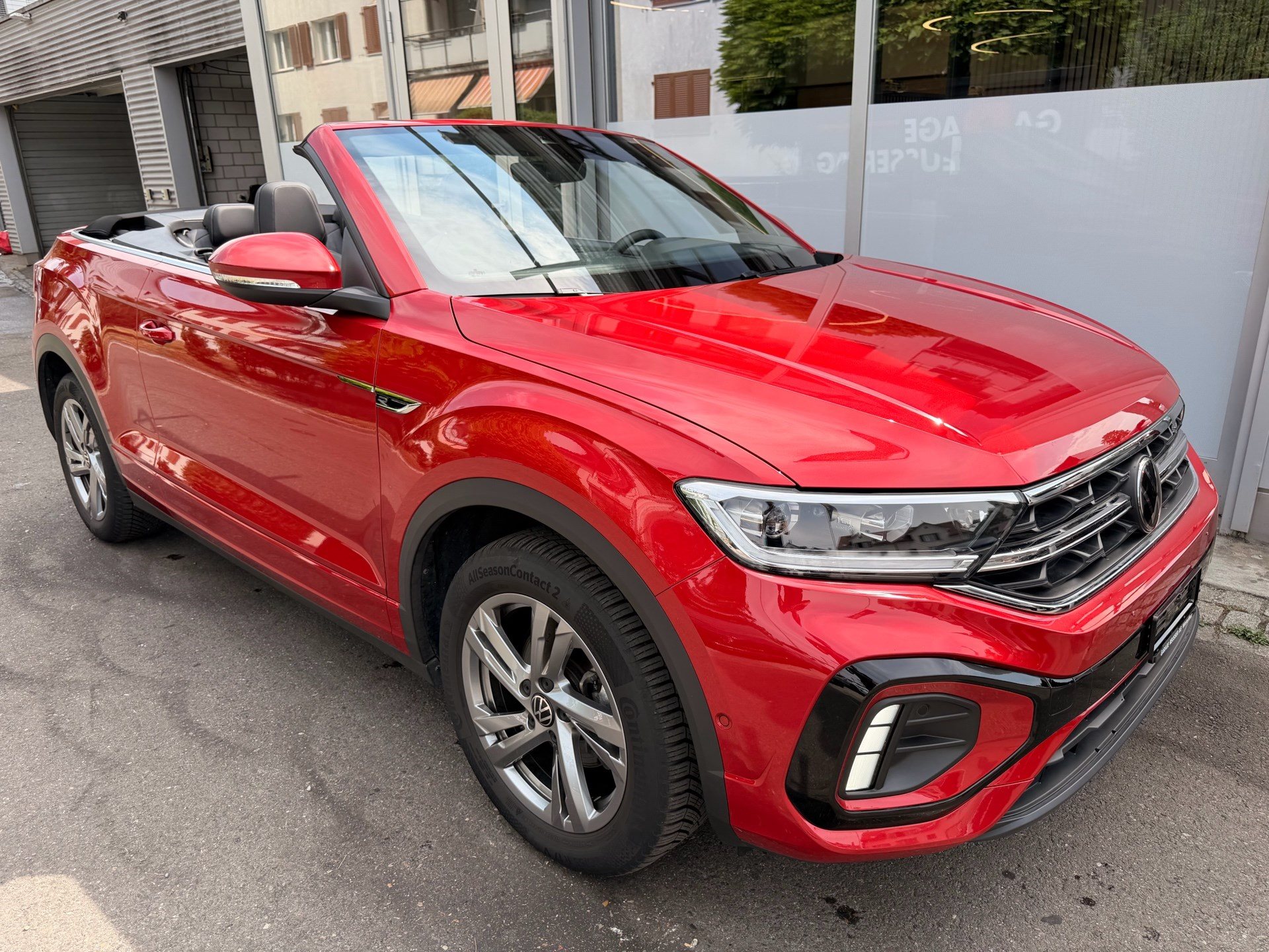 VW T-Roc CABRIOLET 1.5 TSI 150PS R-LINE *** ANHÄNGEKUPPLUNG ***-showroom-element-2
