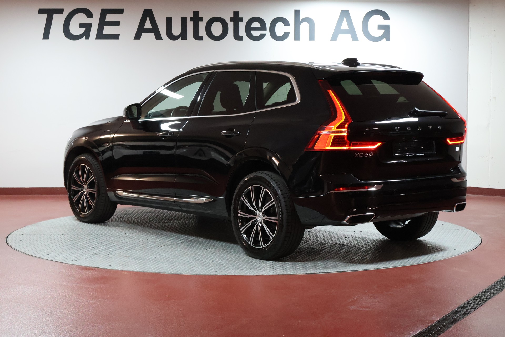 VOLVO XC60 T8 eAWD Inscription Expression Geartronic-image-18