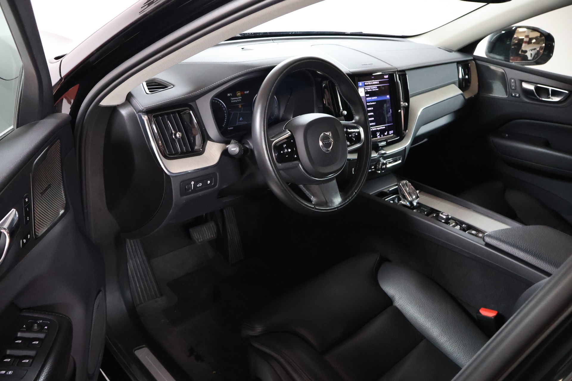 VOLVO XC60 T8 eAWD Inscription Expression Geartronic-image-8