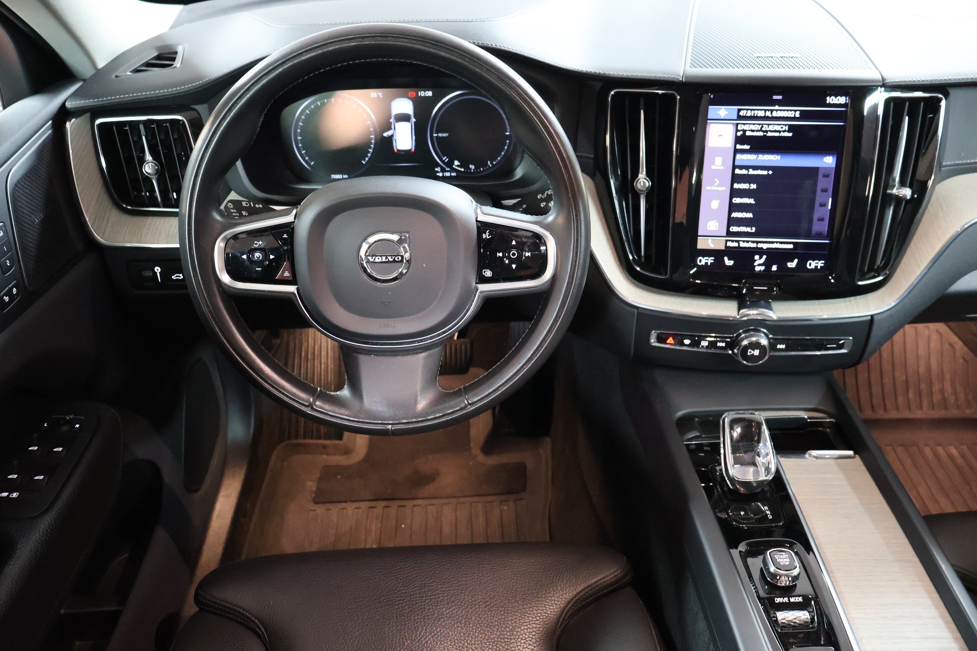VOLVO XC60 T8 eAWD Inscription Expression Geartronic-image-9